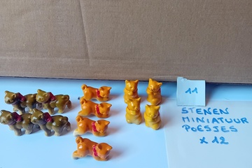 Afbeelding van Miniatuur Poesjes steen 12 stuks