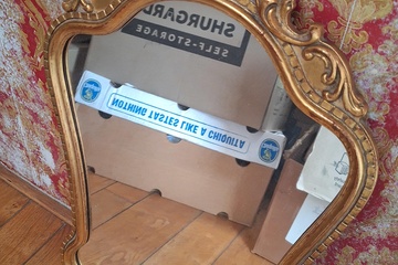 Afbeelding van Oude spiegel goudkleurig