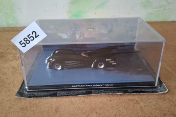 Afbeelding van Eaglemoss DC Batman Automobilia, Batman and Robin Movie Batmobile, 1:43