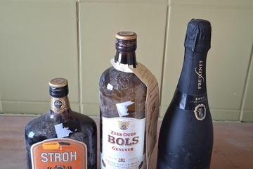 Afbeelding van Stroh 40 , Zeer oude Bols Genever & Freixenet ongeopend