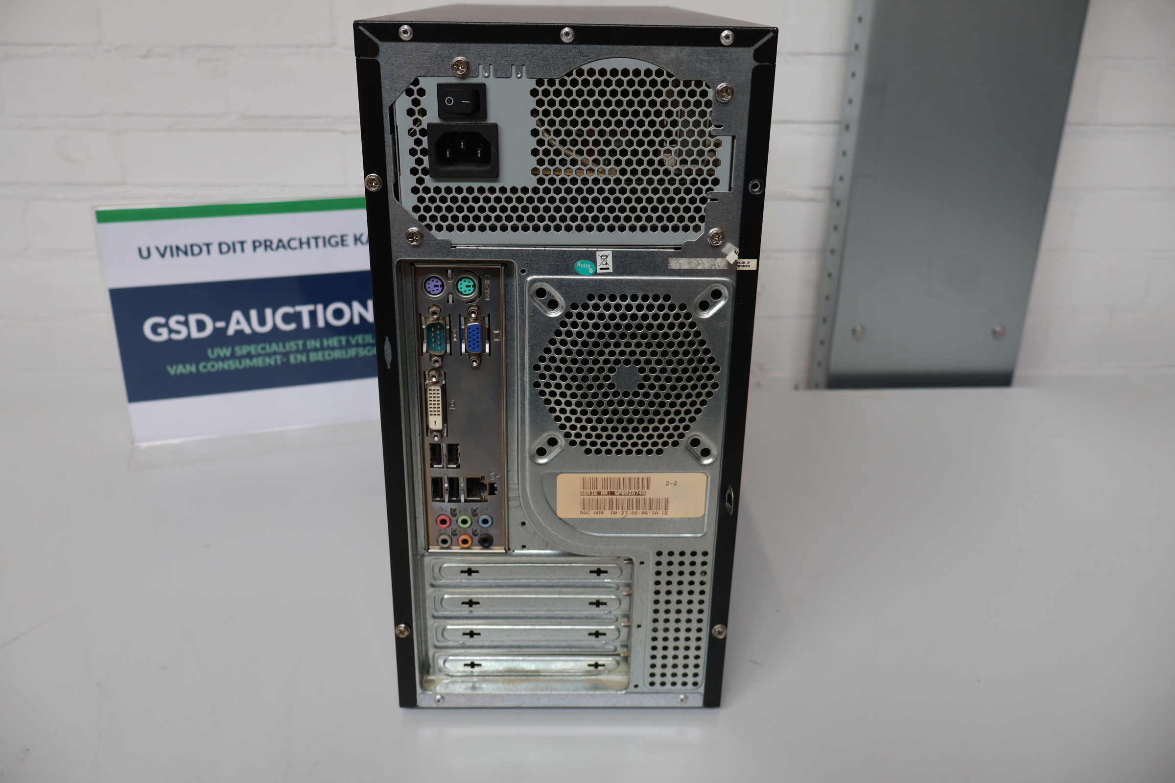 Zwart/grijze desktop computer – foto 3 – kavel bij GSD Auctions, Zoeterwoude