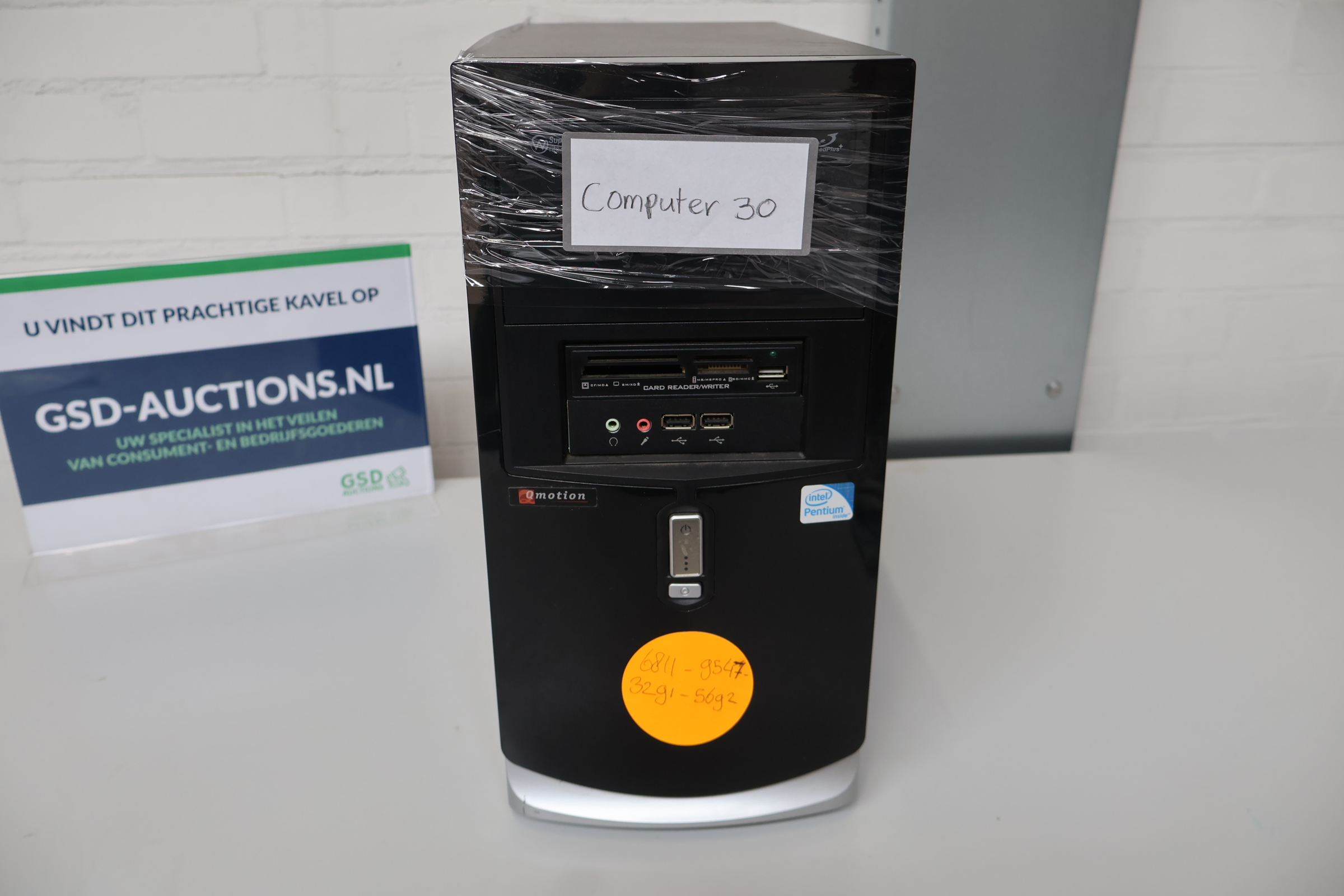 Zwart/grijze desktop computer – foto 5 – kavel bij GSD Auctions, Zoeterwoude