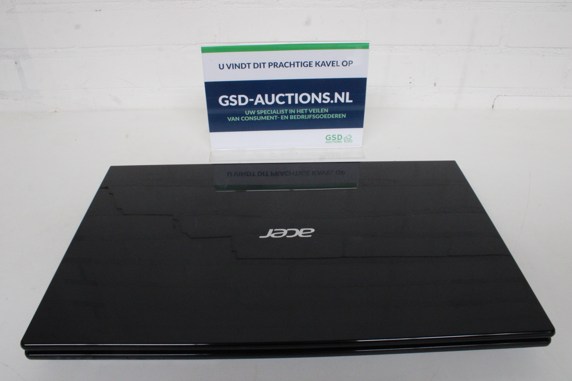 Acer Aspire V3-731 zwart/grijs – kavel bij GSD Auctions, Zoeterwoude