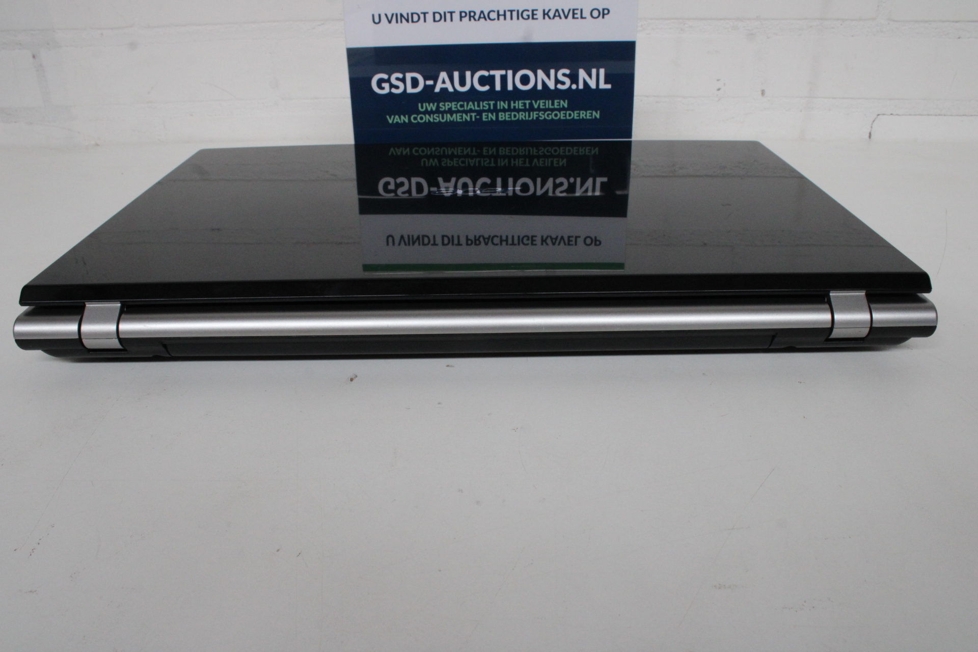 Acer Aspire V3-731 zwart/grijs – foto 4 – kavel bij GSD Auctions, Zoeterwoude