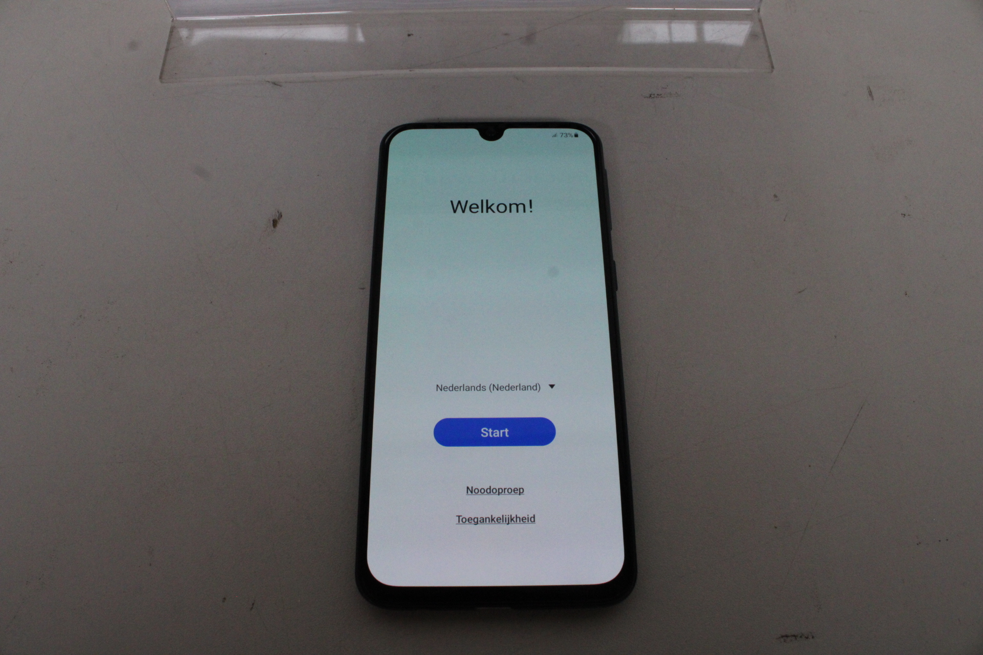 Zwarte Samsung A40 SM-A405FN/DS – foto 3 – kavel bij GSD Auctions, Zoeterwoude