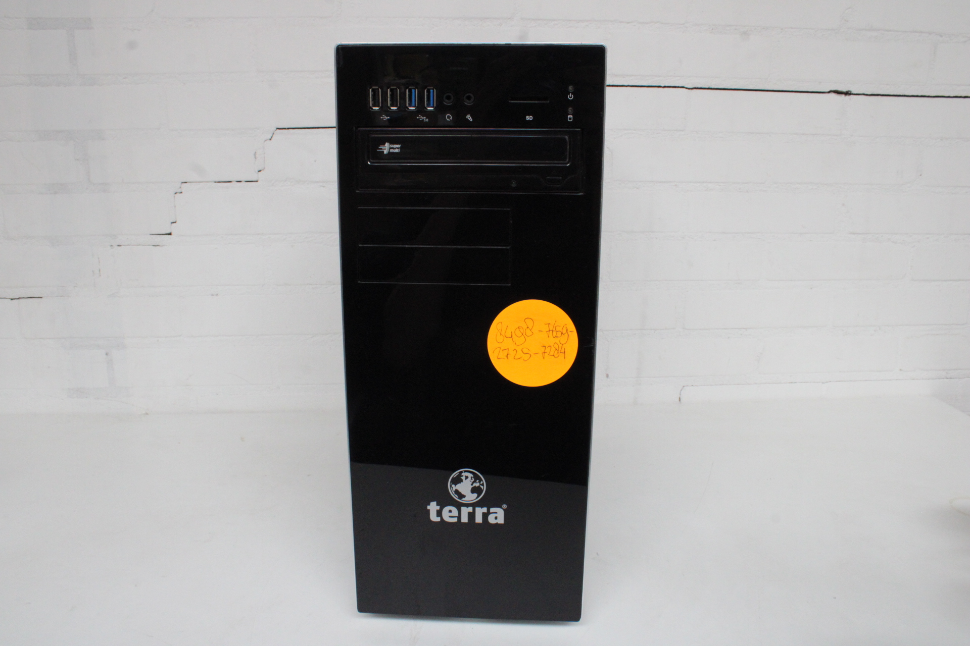 Terra desktop computer – foto 2 – kavel bij GSD Auctions, Zoeterwoude