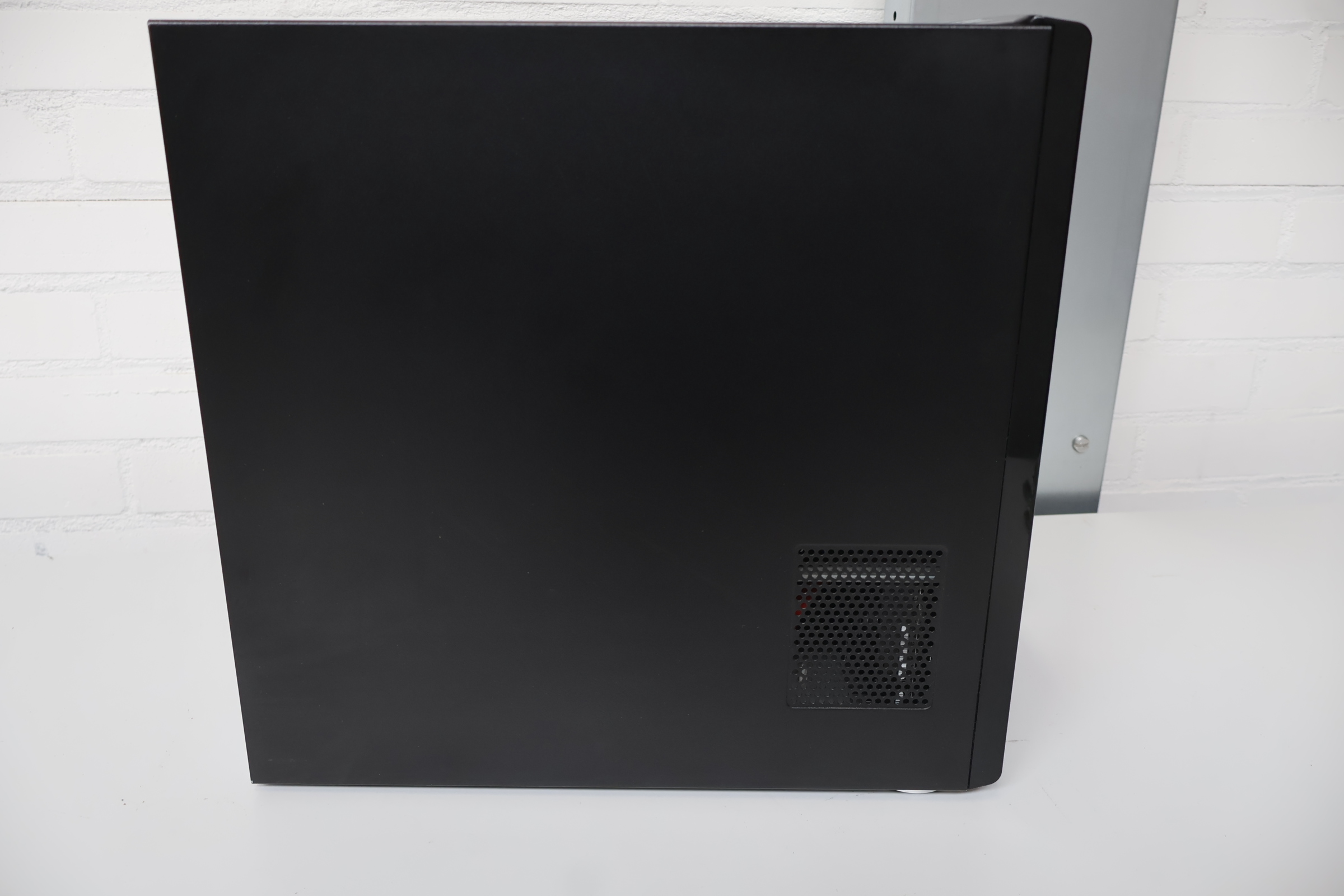 Medion Desktop Computer – foto 3 – kavel bij GSD Auctions, Zoeterwoude