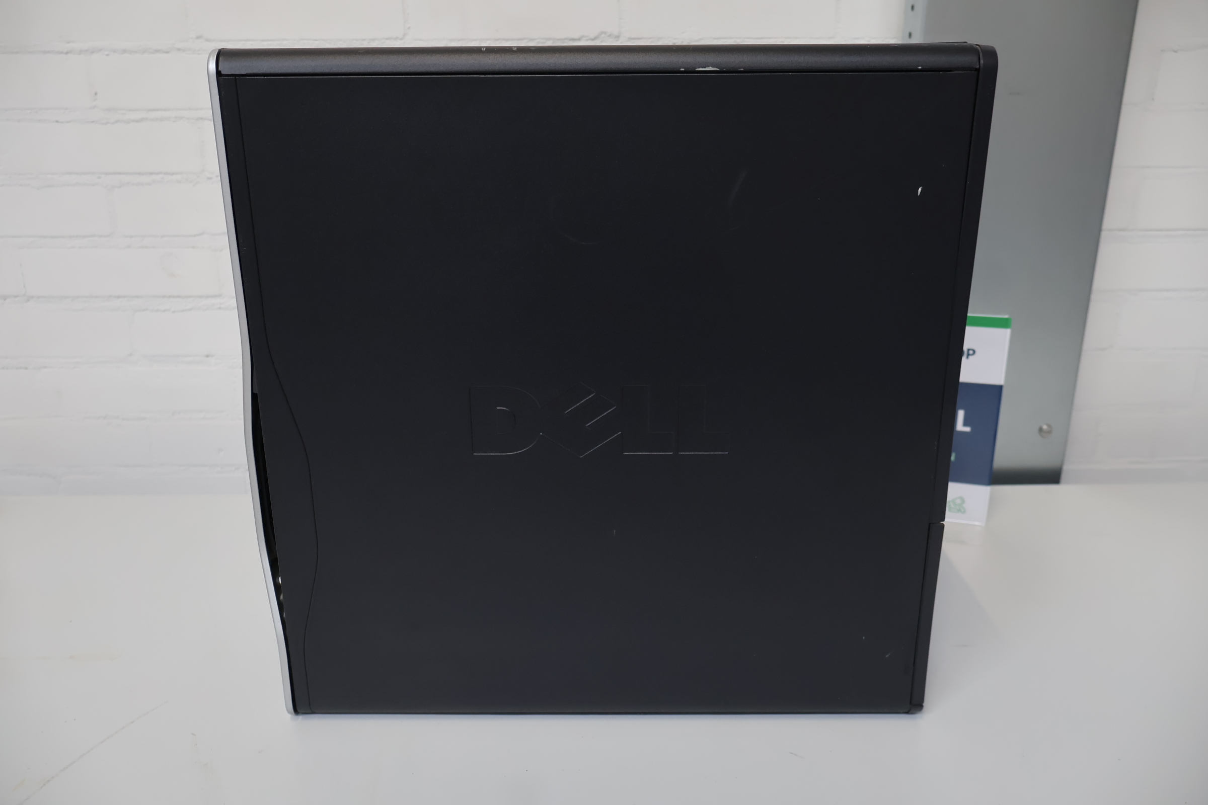 Dell Precision 380 Desktop Computer – foto 5 – kavel bij GSD Auctions, Zoeterwoude