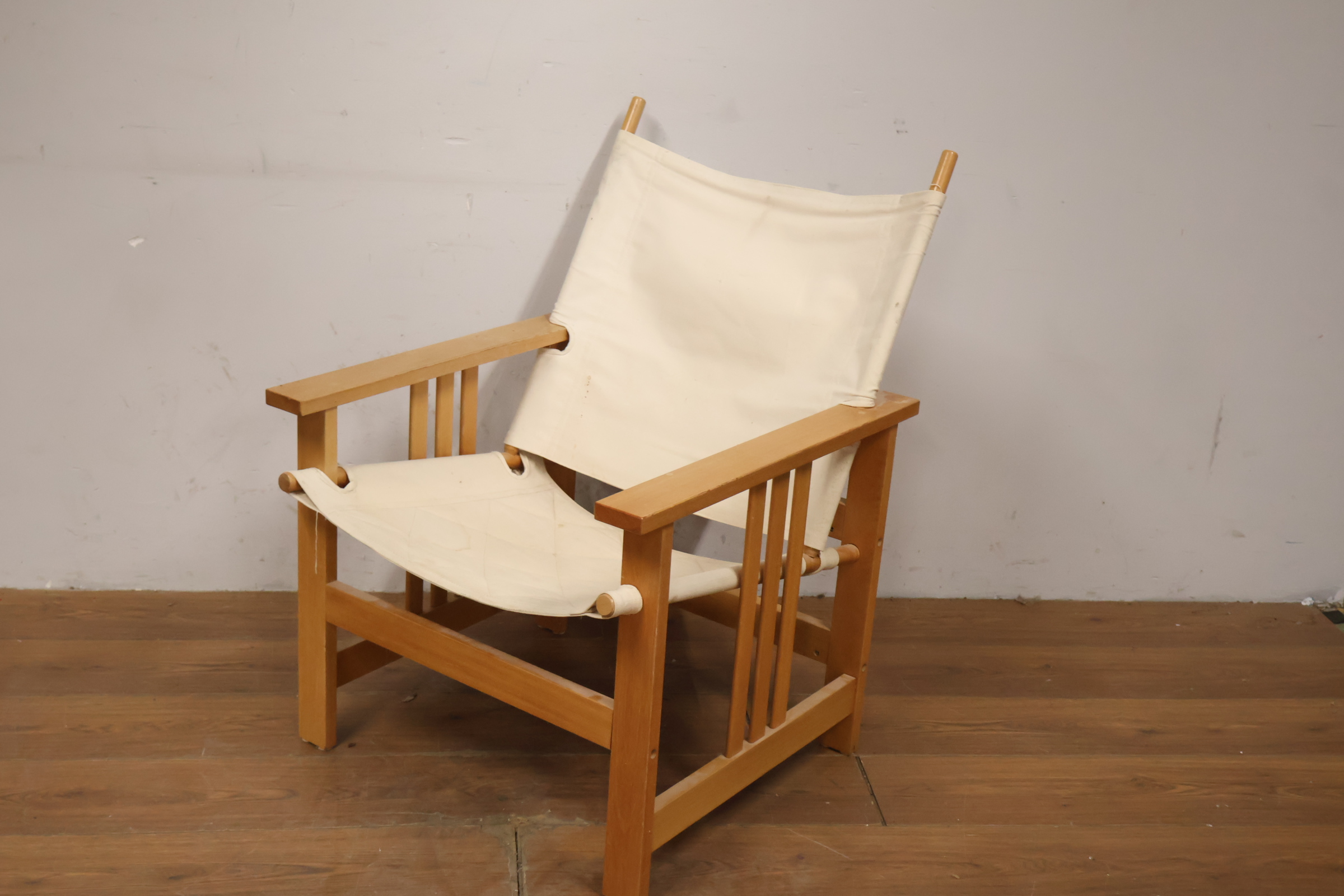 Houten stoel met canvas zitting en rugleuning – foto 9 – kavel bij GSD Auctions, Zoeterwoude