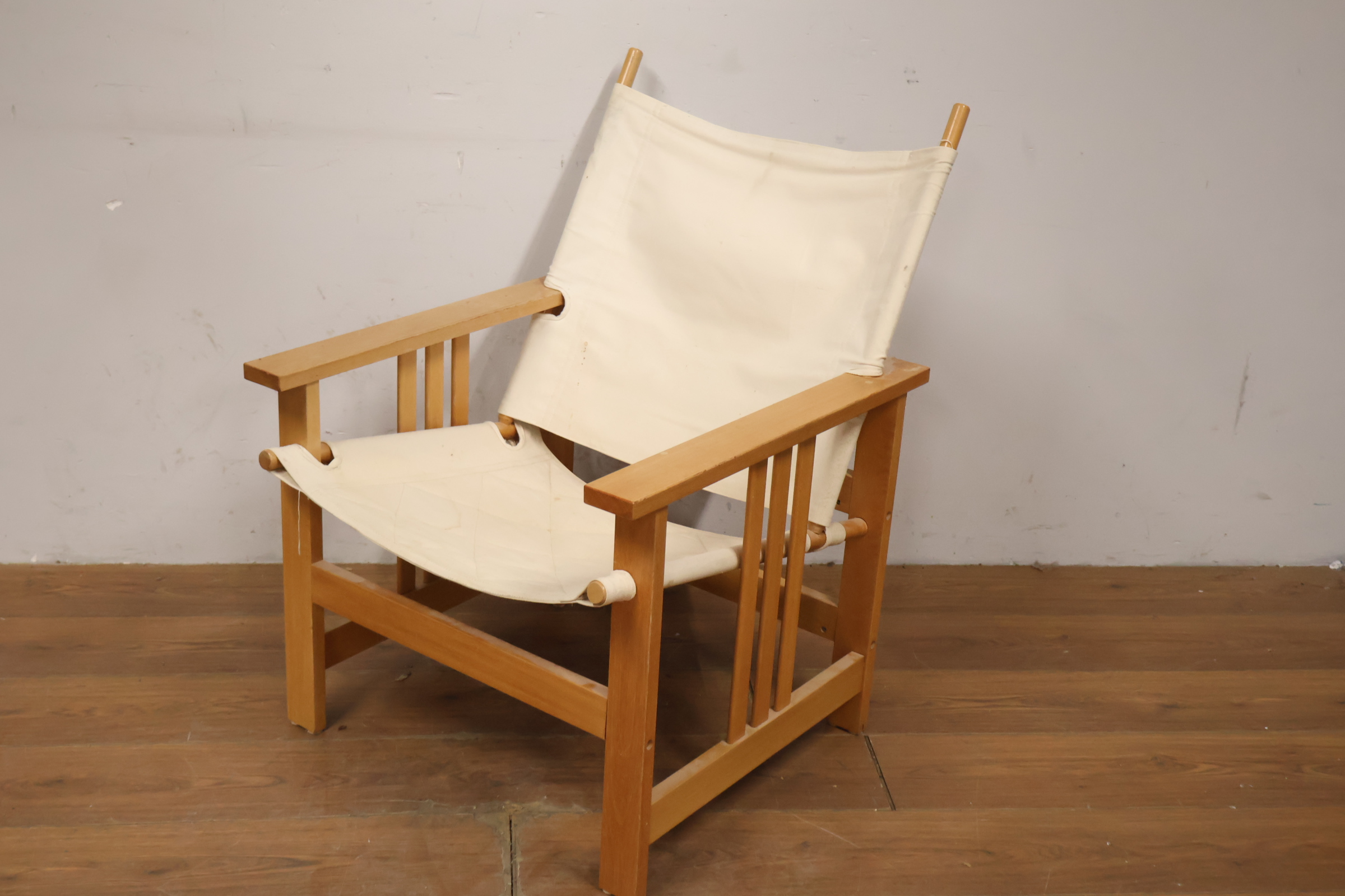 Houten stoel met canvas zitting en rugleuning – foto 10 – kavel bij GSD Auctions, Zoeterwoude