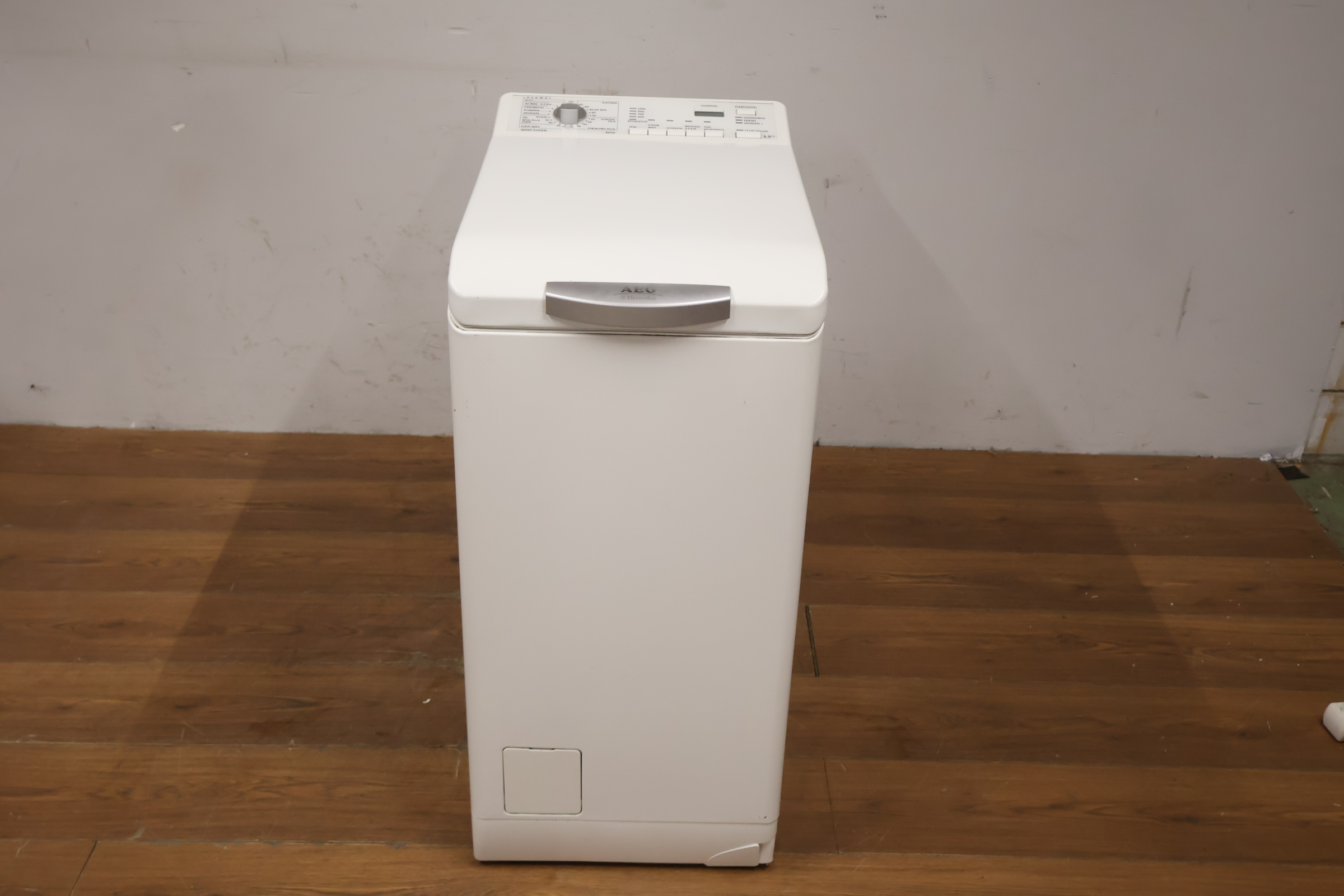 AEG Electrolux wasmachine - 5,5 KG – foto 15 – kavel bij GSD Auctions, Zoeterwoude