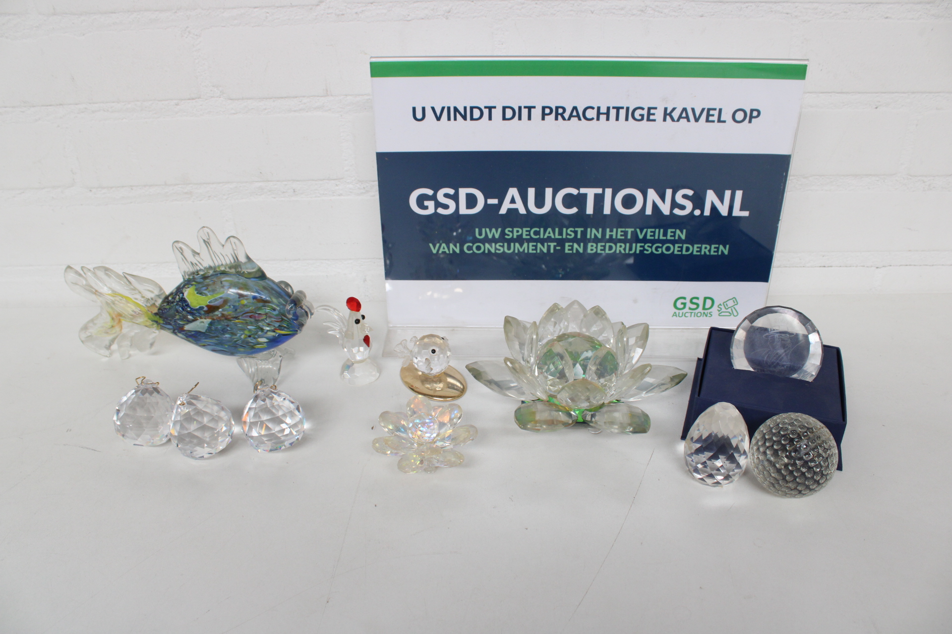 Assortiment kristallen sierfiguren en decoraties – kavel bij GSD Auctions, Zoeterwoude
