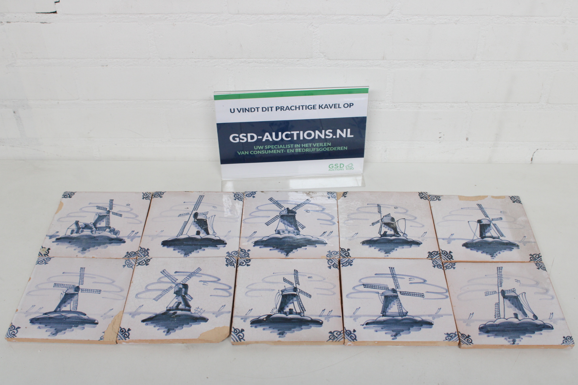 Set Delftsblauwe Wandtegels met Molenmotief – kavel bij GSD Auctions, Zoeterwoude