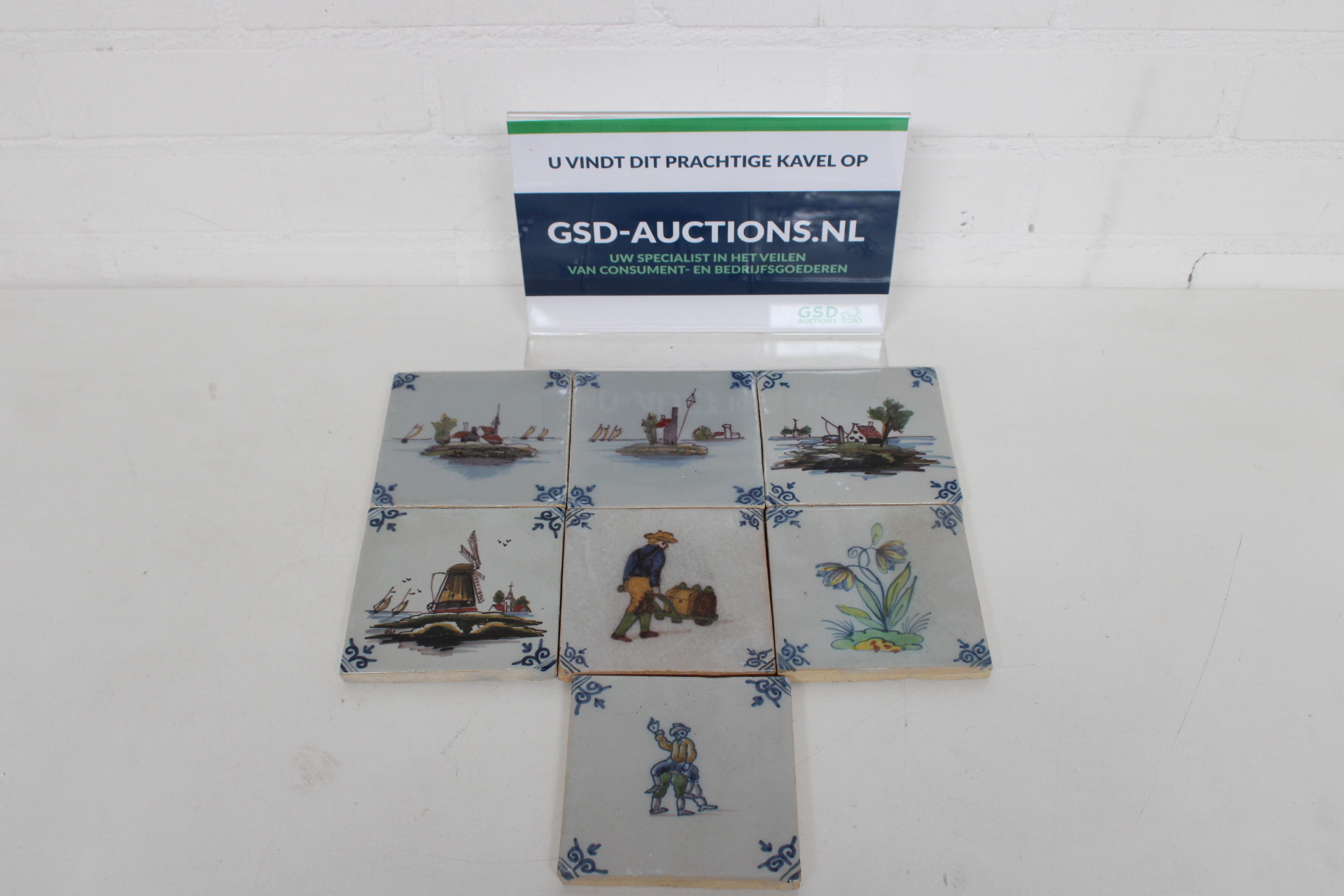 Set van 6 Delfts blauwe tegels met schilderingen – kavel bij GSD Auctions, Zoeterwoude