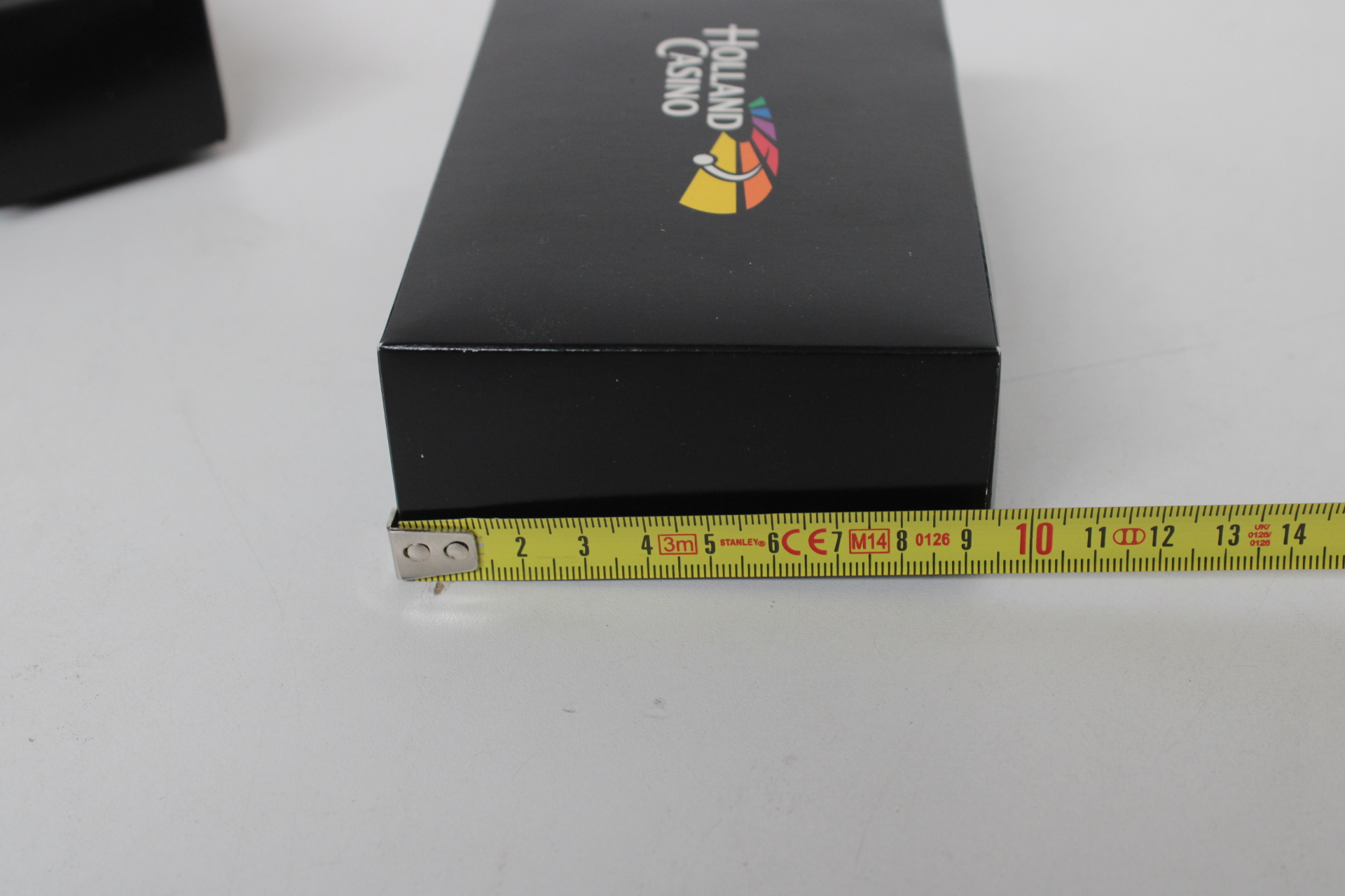 Set van 2 amuselepels en een flessenstopper – foto 8 – kavel bij GSD Auctions, Zoeterwoude