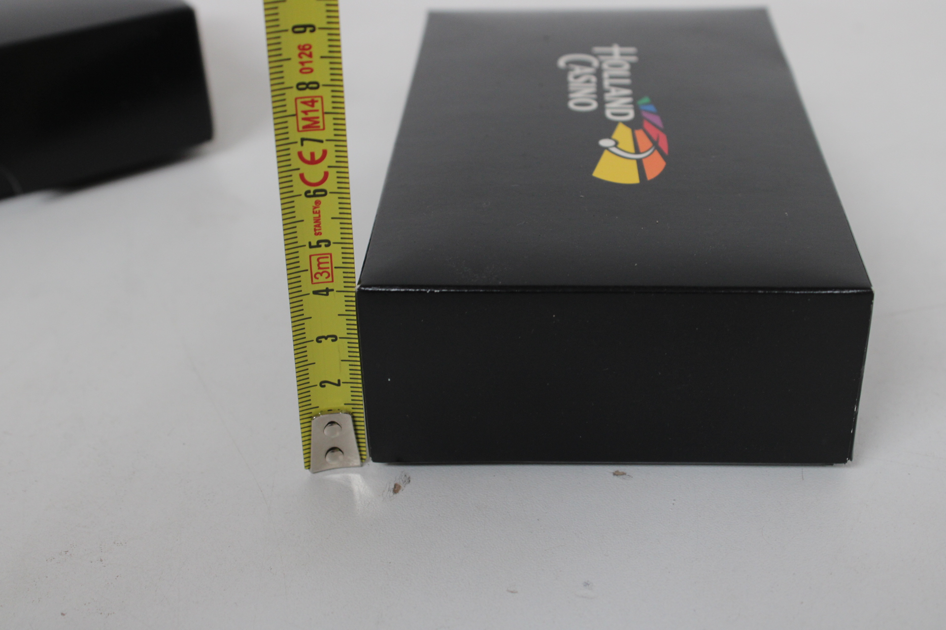 Set van 2 amuselepels en een flessenstopper – foto 9 – kavel bij GSD Auctions, Zoeterwoude
