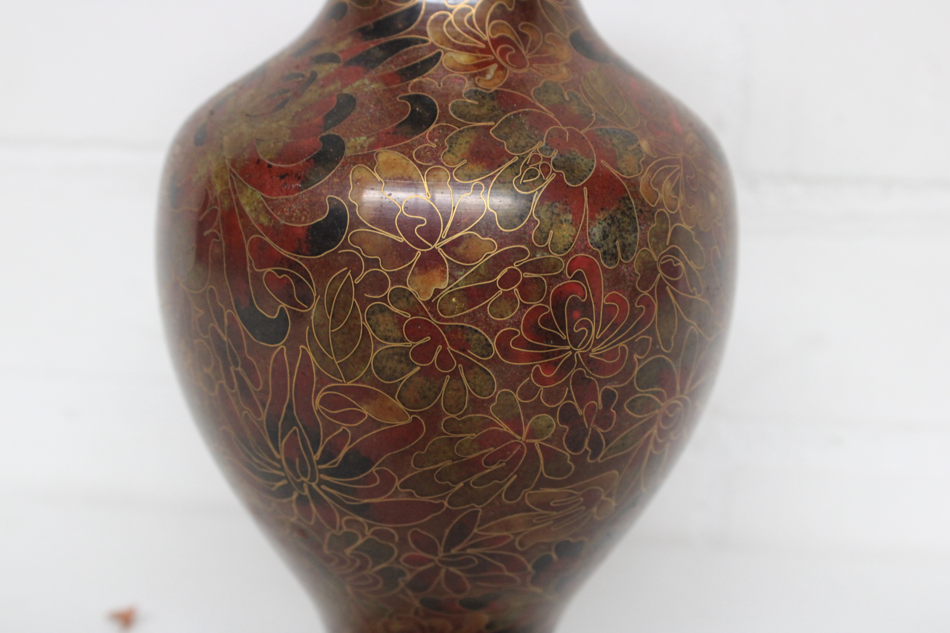 Set van Cloisonné vaas en dekseldoosjes – foto 4 – kavel bij GSD Auctions, Zoeterwoude