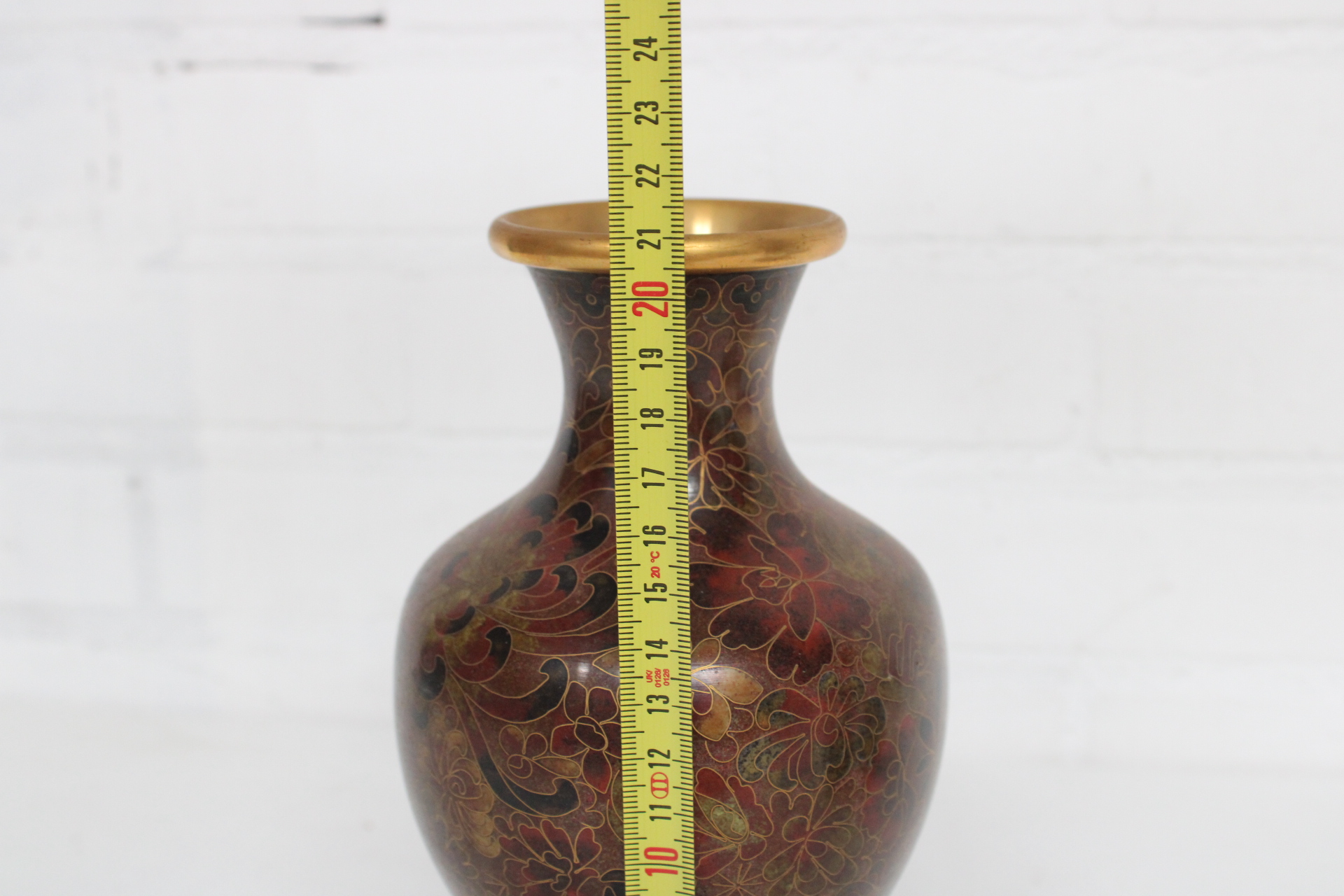 Set van Cloisonné vaas en dekseldoosjes – foto 10 – kavel bij GSD Auctions, Zoeterwoude