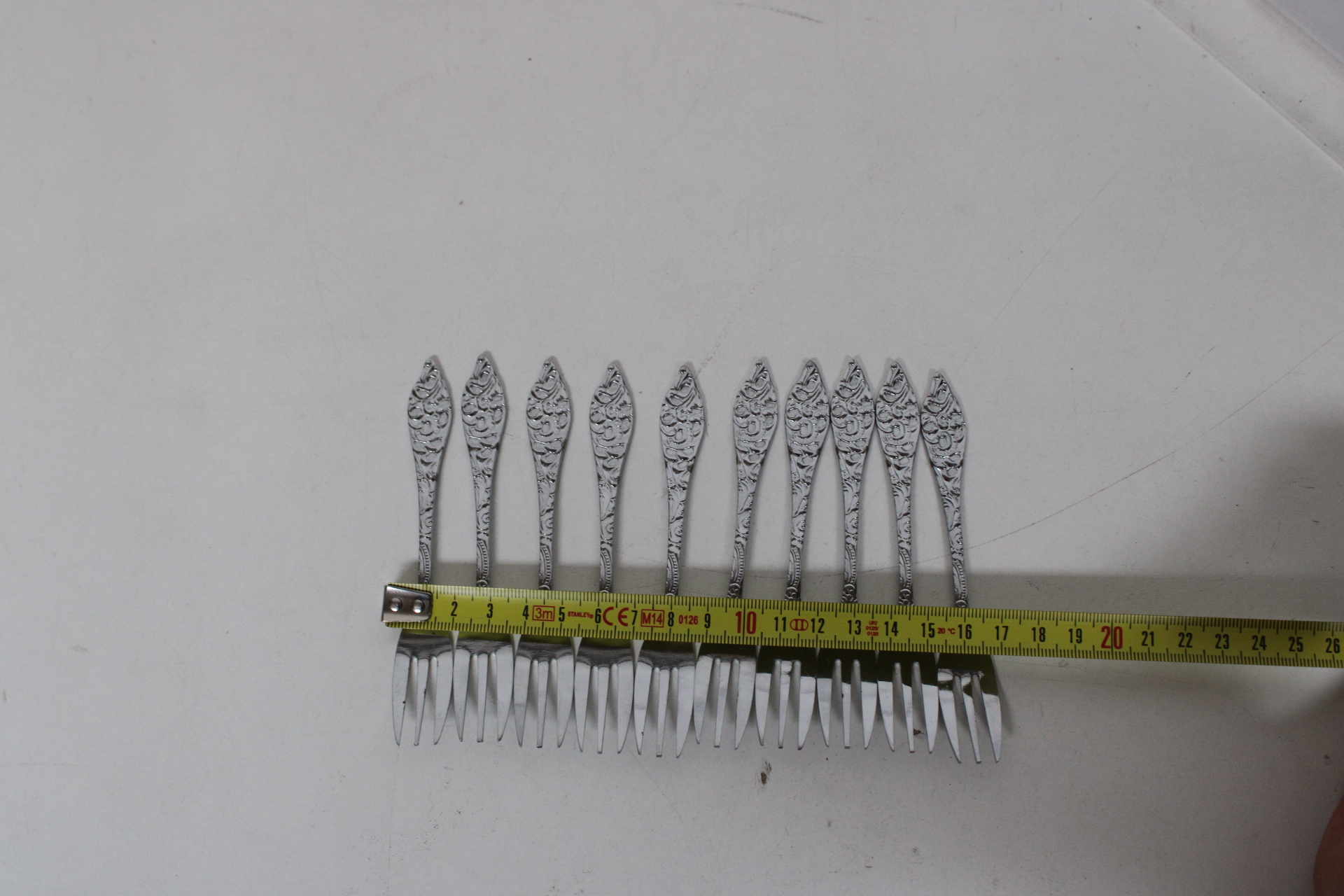 Set van 10 kleine vorkjes met decoratieve handgrepen – foto 3 – kavel bij GSD Auctions, Zoeterwoude