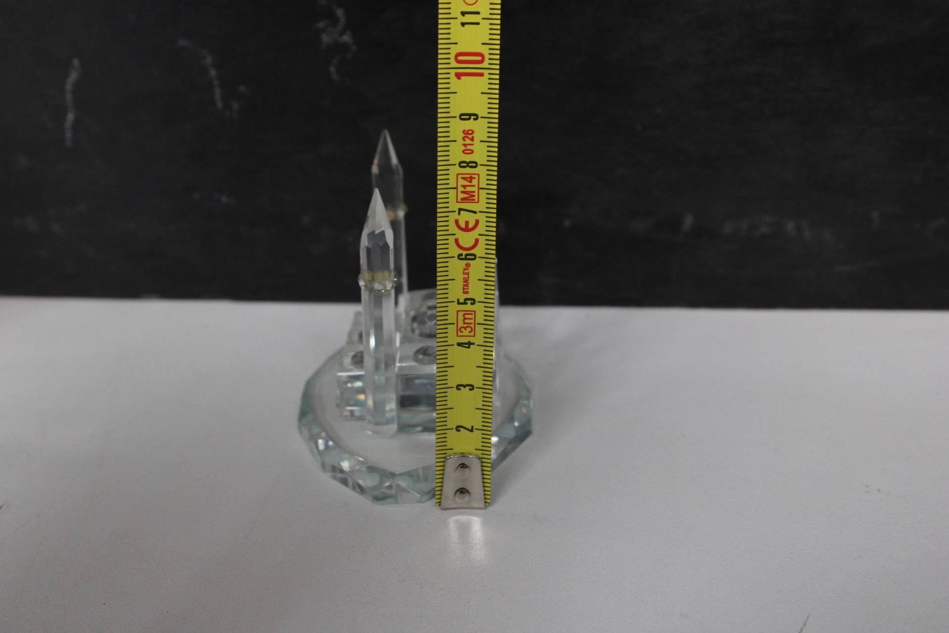 Set van kristallen miniaturen van Eiffeltoren en moskee – foto 12 – kavel bij GSD Auctions, Zoeterwoude