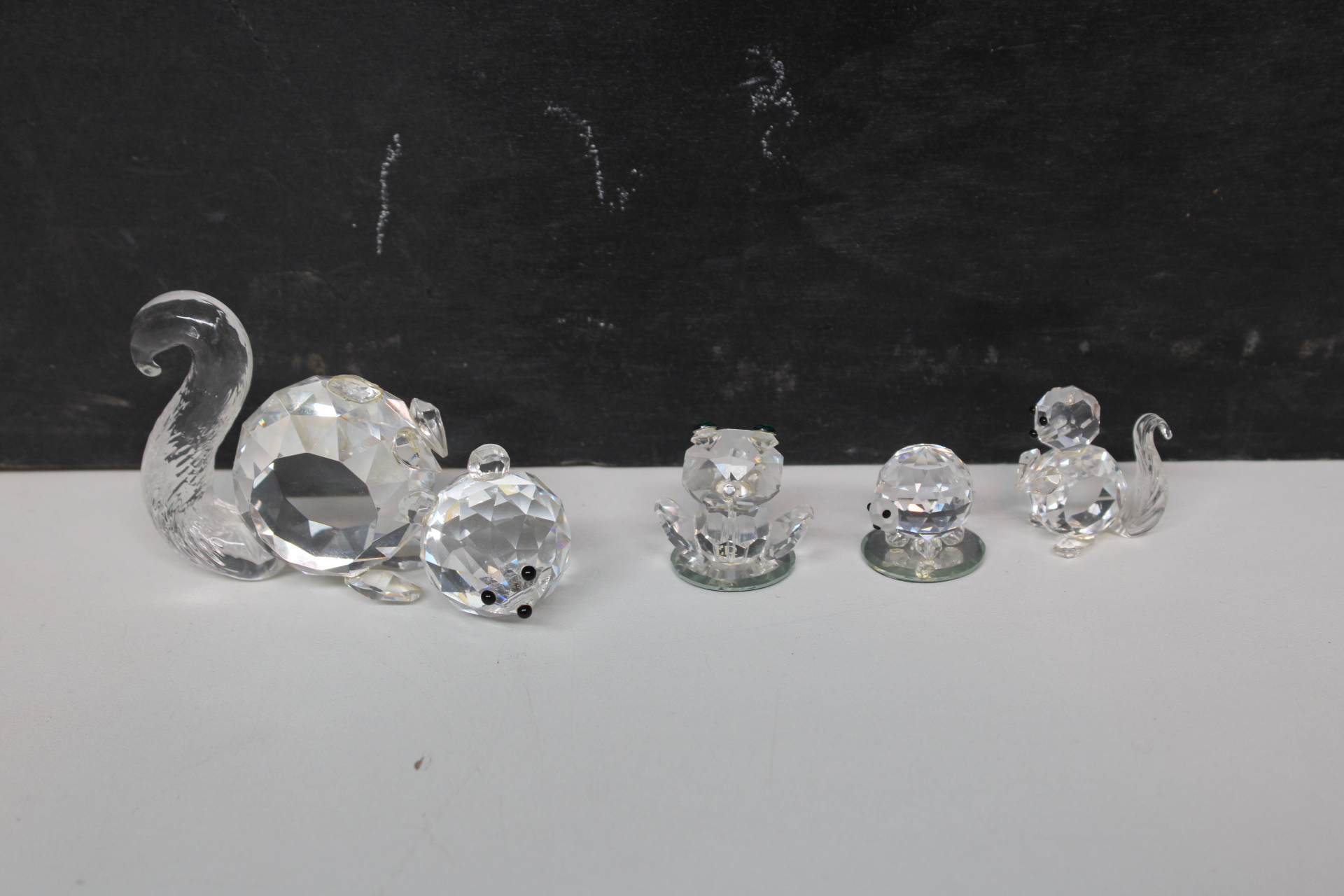 Mix van 4 Swarovski kristallen dierenbeeldjes – foto 2 – kavel bij GSD Auctions, Zoeterwoude