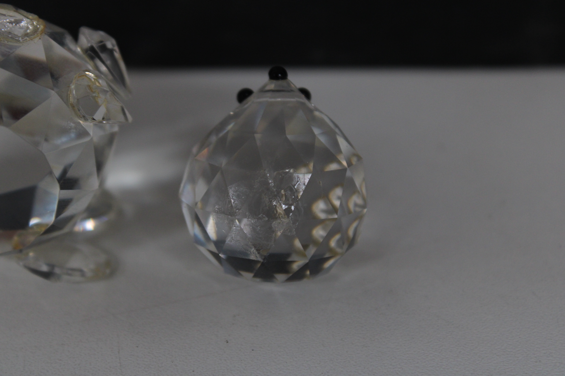 Mix van 4 Swarovski kristallen dierenbeeldjes – foto 9 – kavel bij GSD Auctions, Zoeterwoude