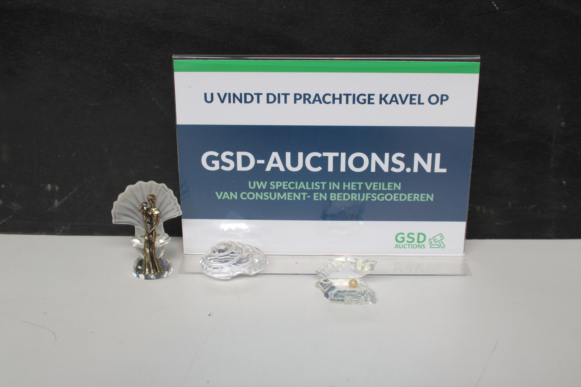 Set van kleine glazen beeldjes – kavel bij GSD Auctions, Zoeterwoude
