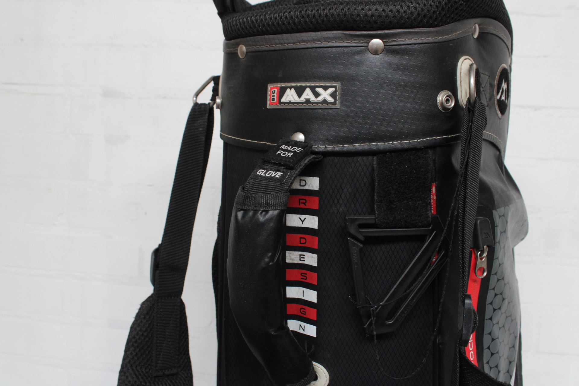 Golfset met tas en accessoires – foto 8 – kavel bij GSD Auctions, Zoeterwoude