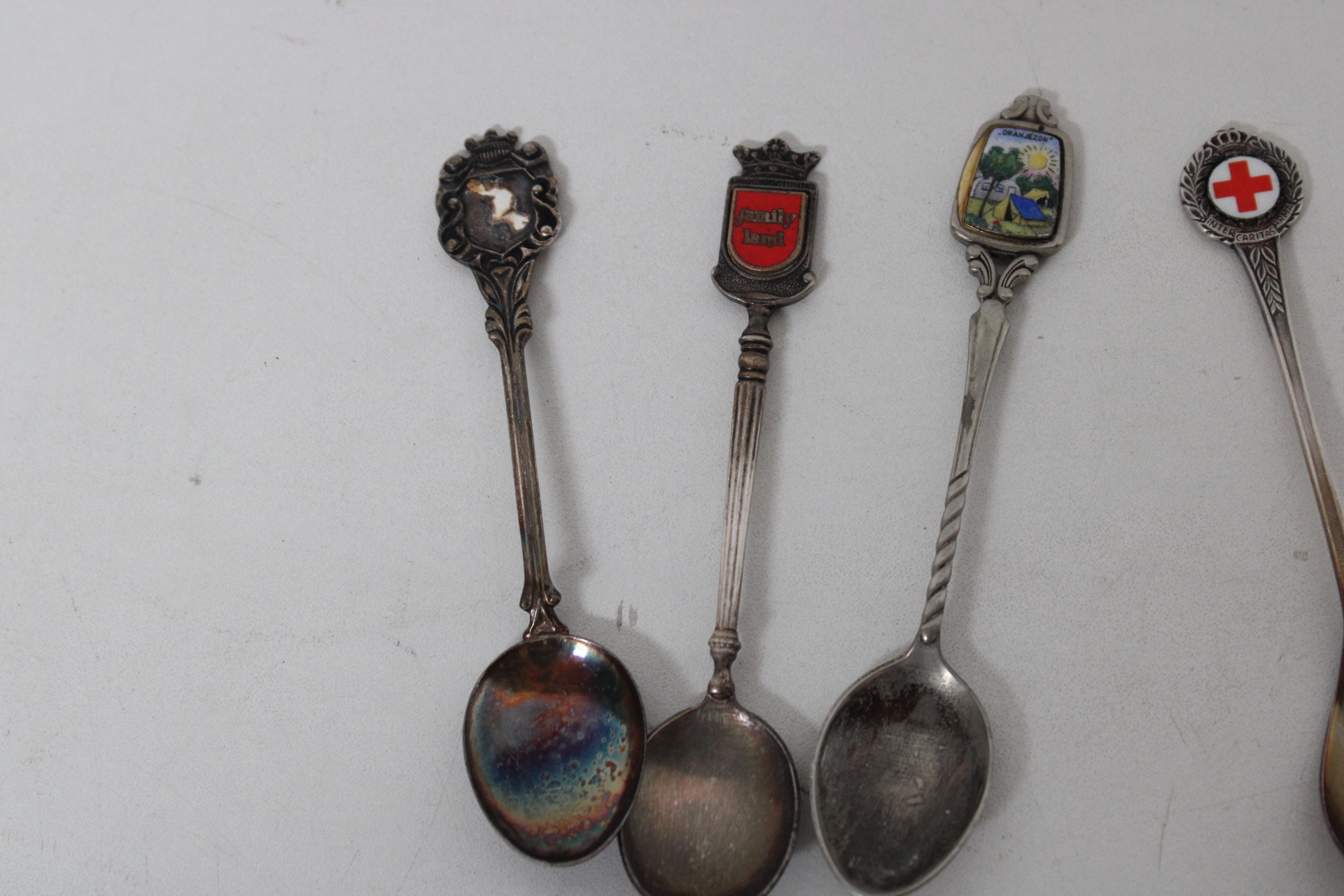 Verzameling van zilveren souvenirs lepels – foto 3 – kavel bij GSD Auctions, Zoeterwoude