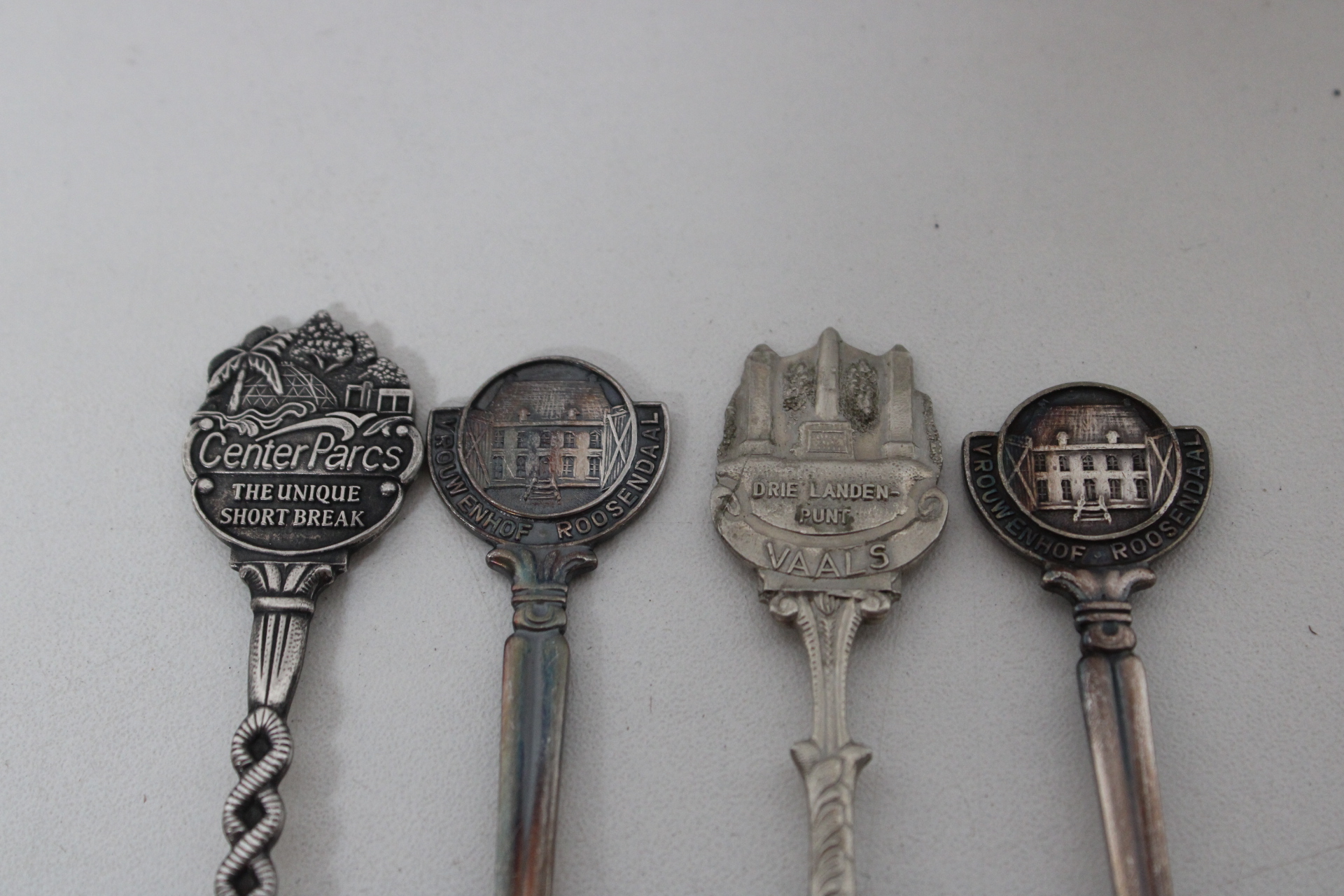 Verzameling van zilveren souvenirs lepels – foto 10 – kavel bij GSD Auctions, Zoeterwoude