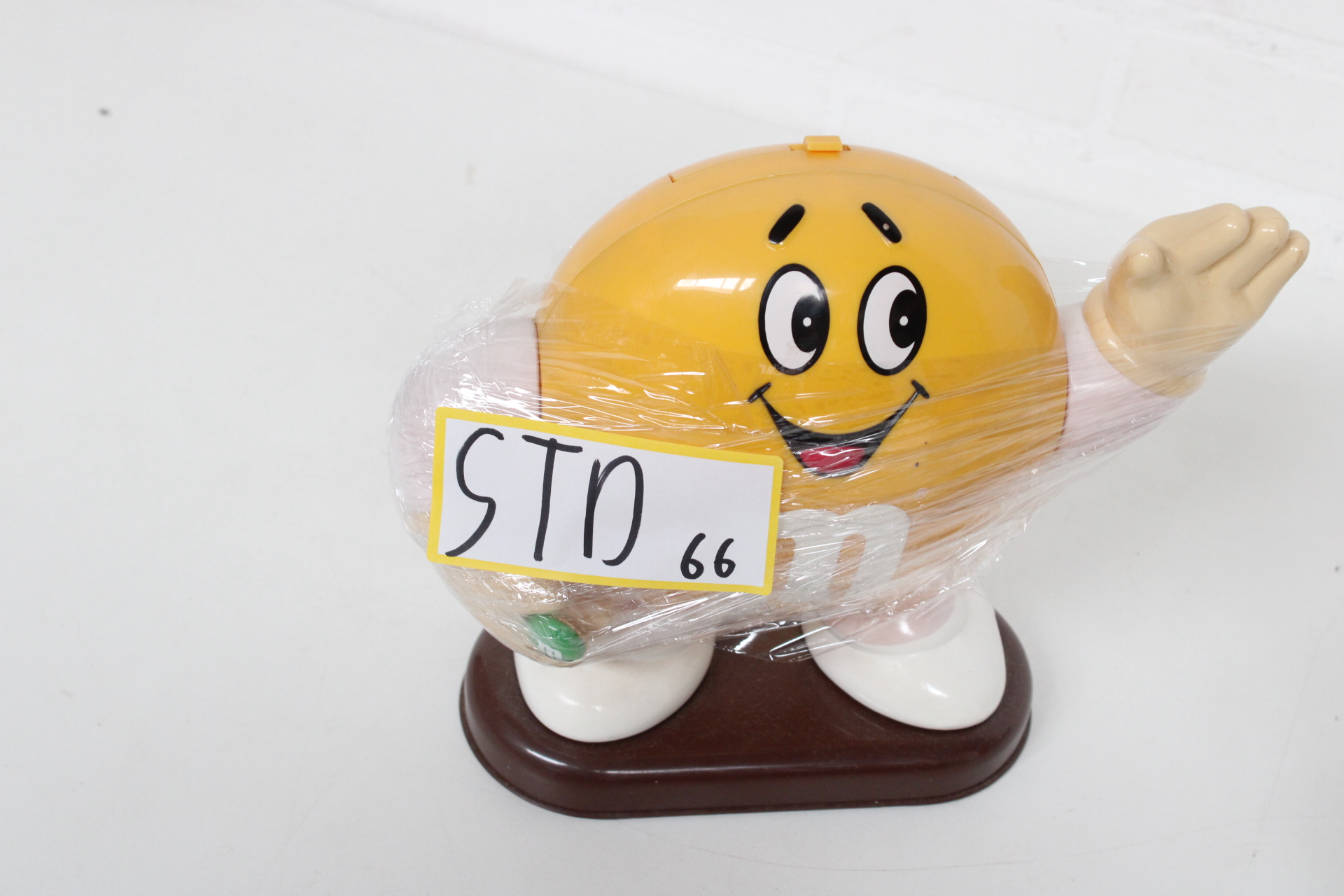M&M's snoepjesdispenser – foto 9 – kavel bij GSD Auctions, Zoeterwoude