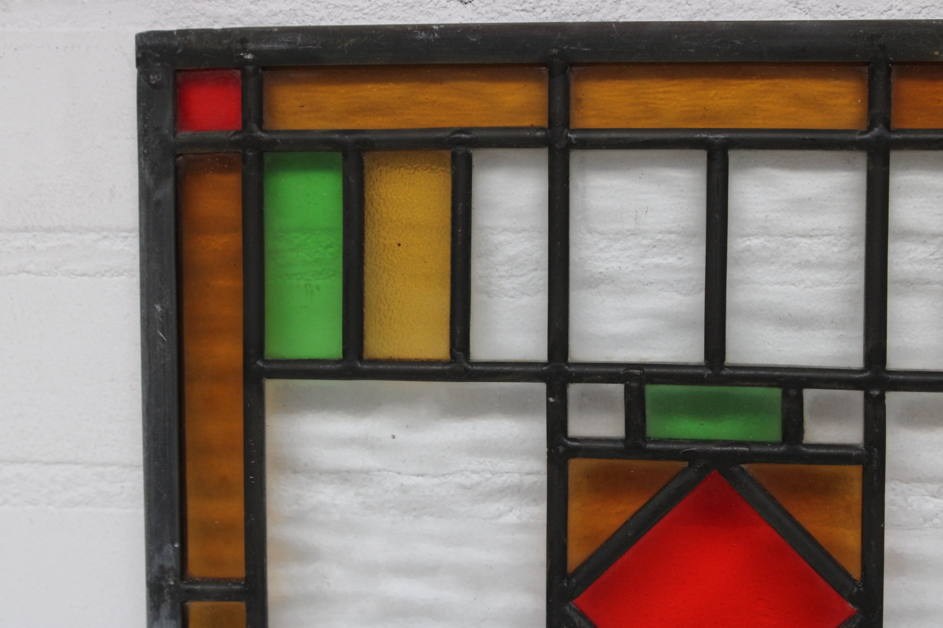 Set van 2 antieke gekleurde glas-in-lood ramen – foto 3 – kavel bij GSD Auctions, Zoeterwoude