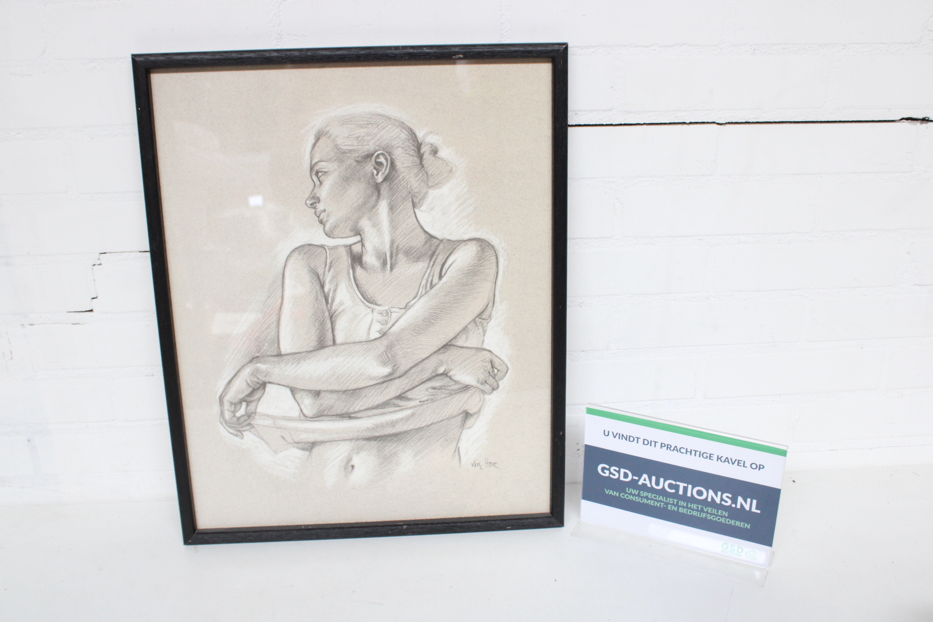 Ingelijste potloodschets van vrouw – kavel bij GSD Auctions, Zoeterwoude