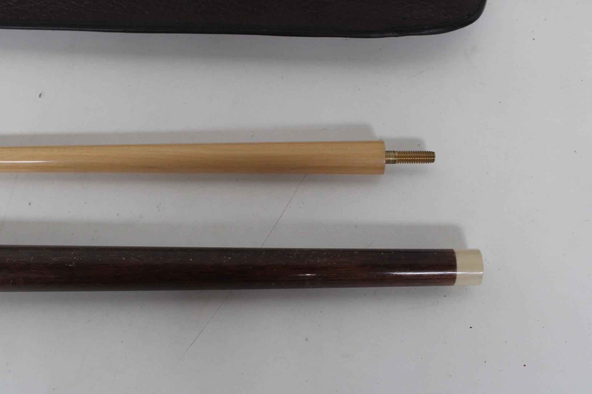 Biljartkeu met leren opbergtas – foto 5 – kavel bij GSD Auctions, Zoeterwoude