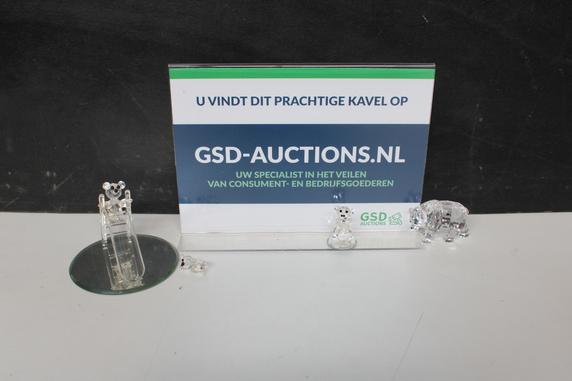 Cristal glazen miniaturen van beren – kavel bij GSD Auctions, Zoeterwoude