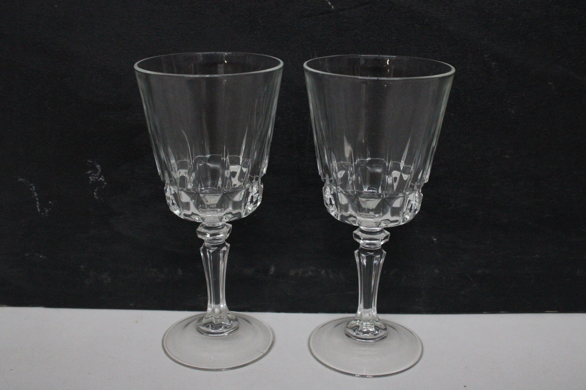 Set diverse transparante glazen – foto 4 – kavel bij GSD Auctions, Zoeterwoude
