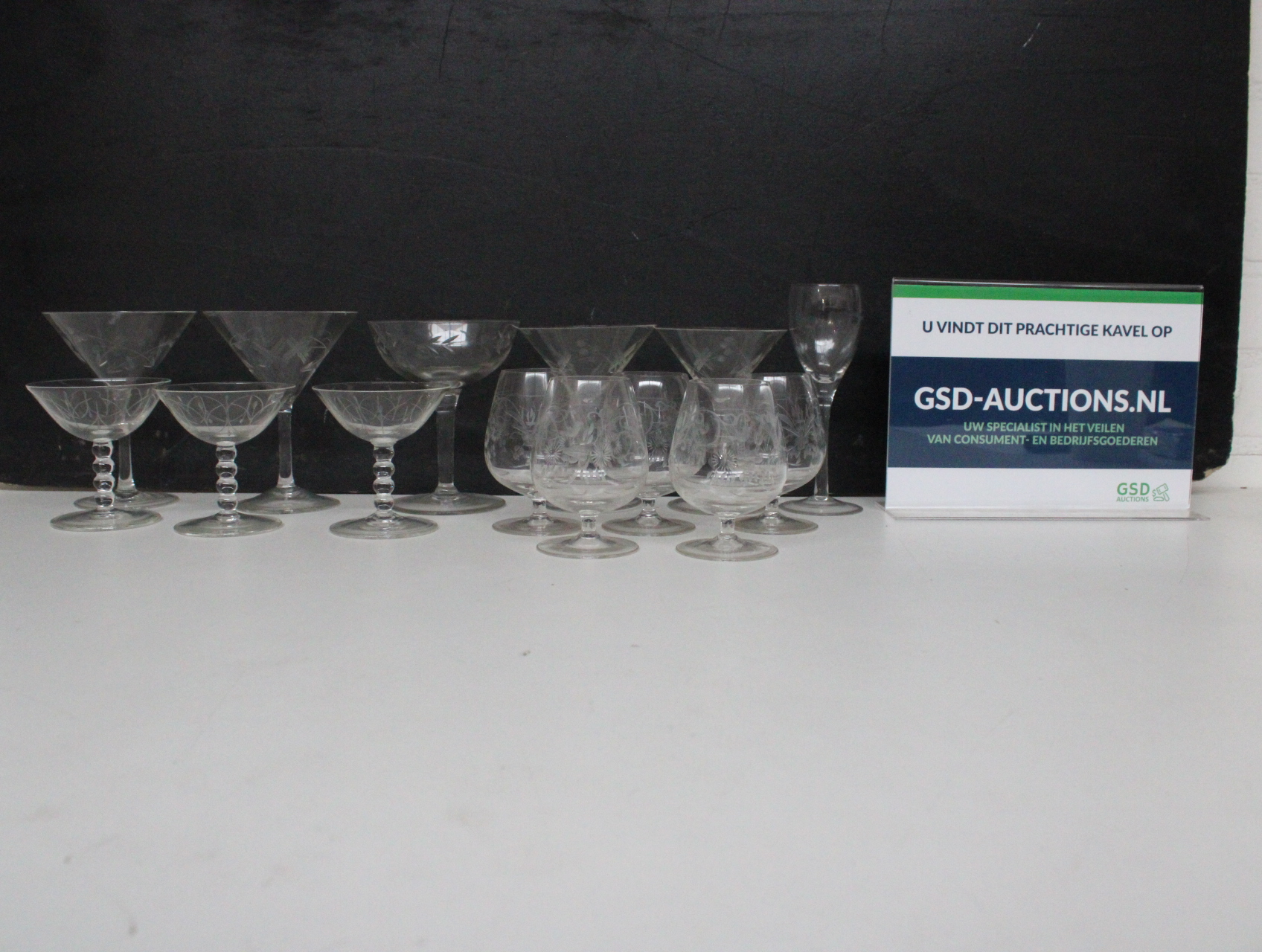 Set geslepen kristallen glazen – foto 2 – kavel bij GSD Auctions, Zoeterwoude