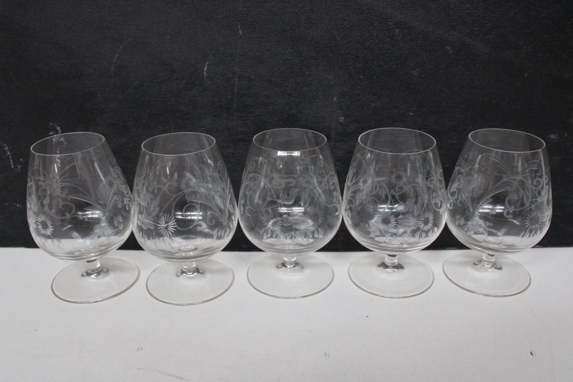 Set geslepen kristallen glazen – foto 8 – kavel bij GSD Auctions, Zoeterwoude