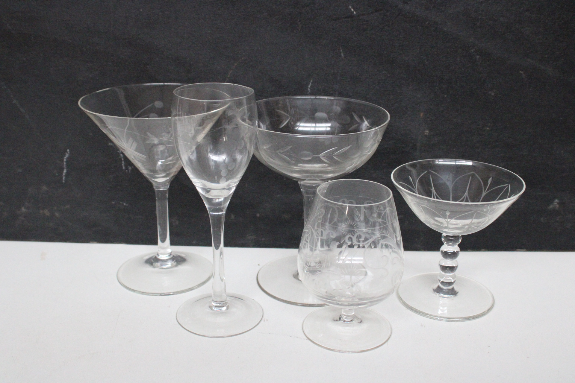 Set geslepen kristallen glazen – foto 10 – kavel bij GSD Auctions, Zoeterwoude