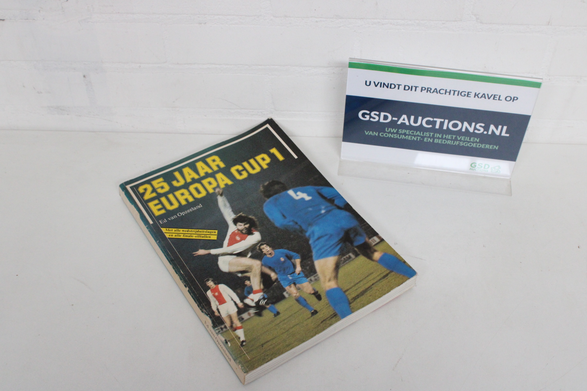 Boek '25 Jaar Europa Cup 1' door Ed van Opzeeland – kavel bij GSD Auctions, Zoeterwoude