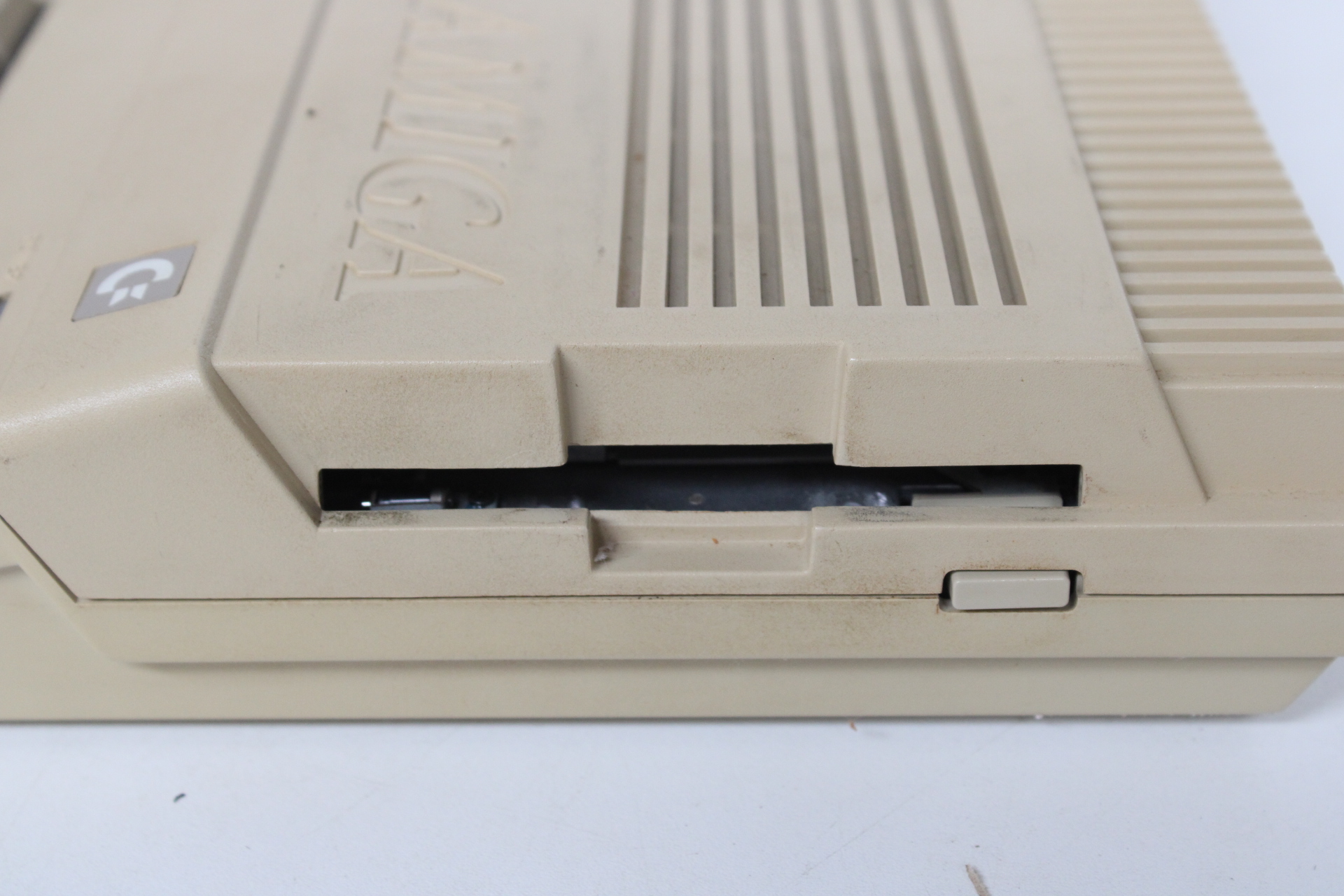 Commodore Amiga 500 toetsenbord – foto 9 – kavel bij GSD Auctions, Zoeterwoude