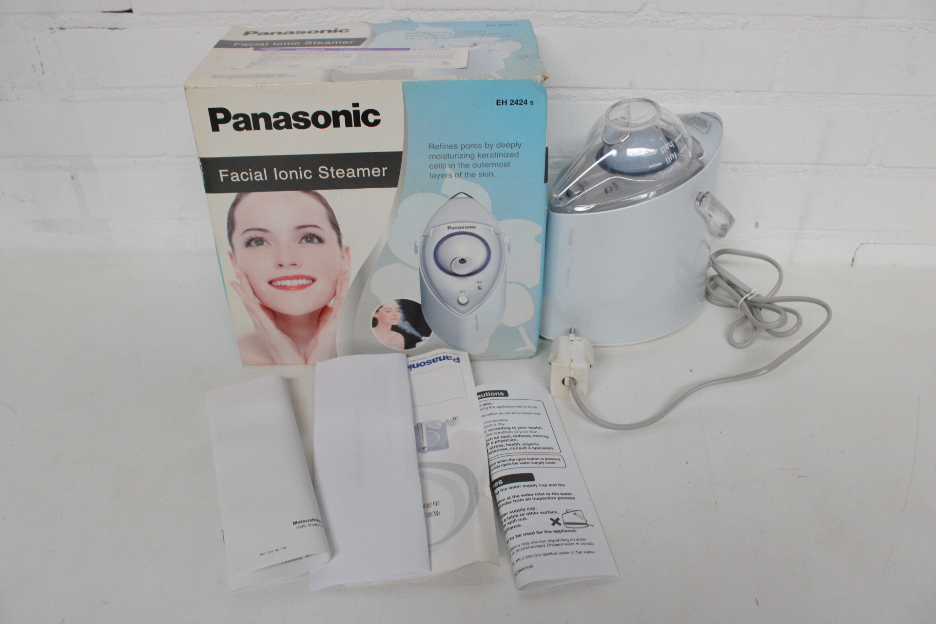 Panasonic Facial Ionic Steamer EH 2424 gezichtssauna – foto 2 – kavel bij GSD Auctions, Zoeterwoude