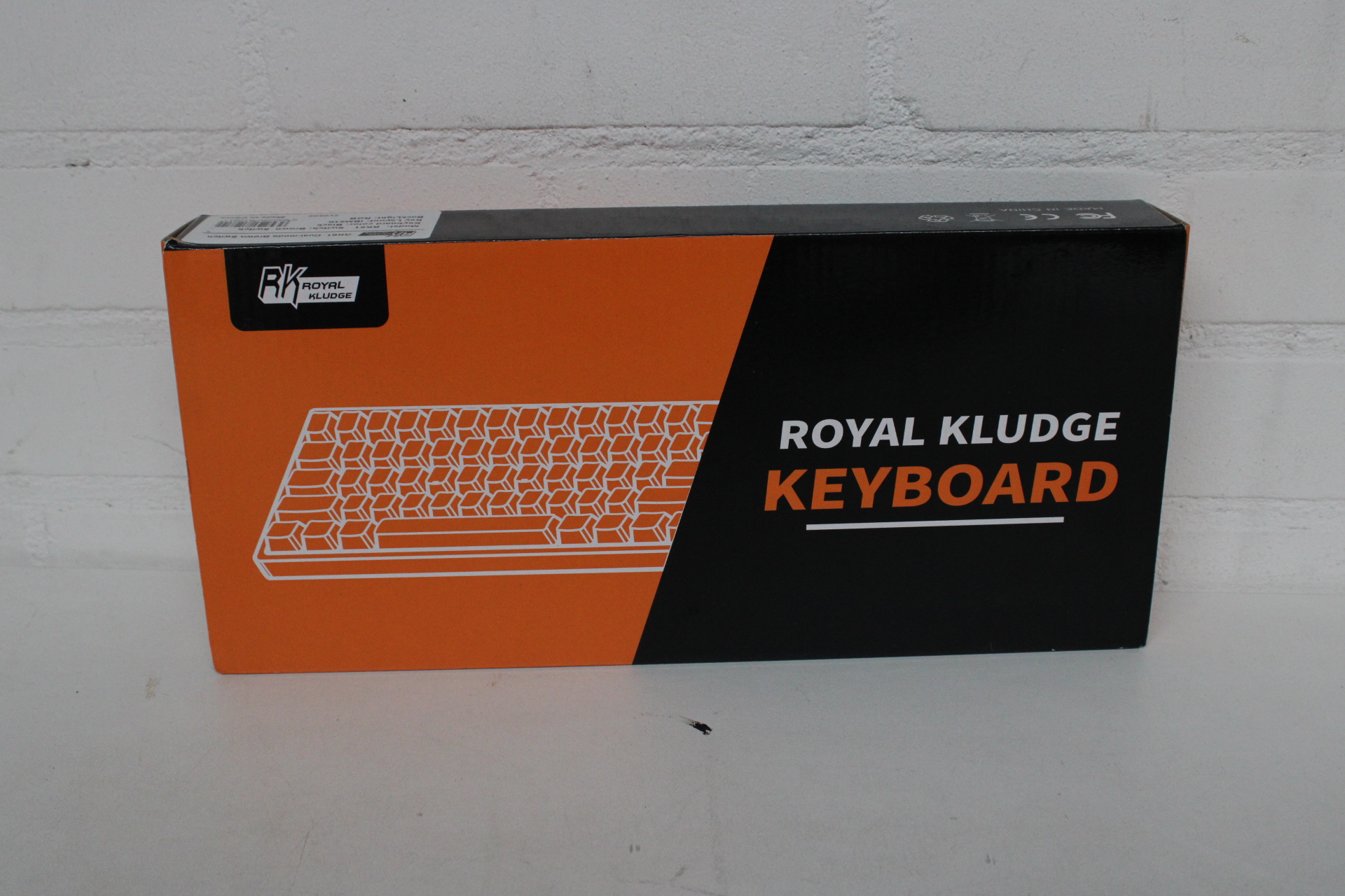 Royal Kludge toetsenbord in doos – foto 2 – kavel bij GSD Auctions, Zoeterwoude