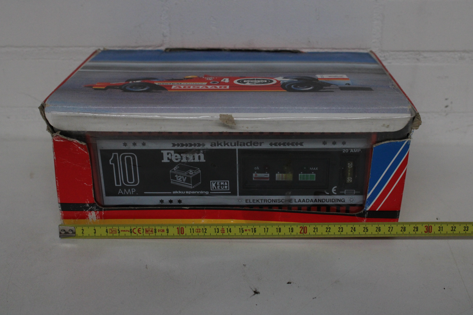 Ferm 12V 10AMP acculader – foto 8 – kavel bij GSD Auctions, Zoeterwoude