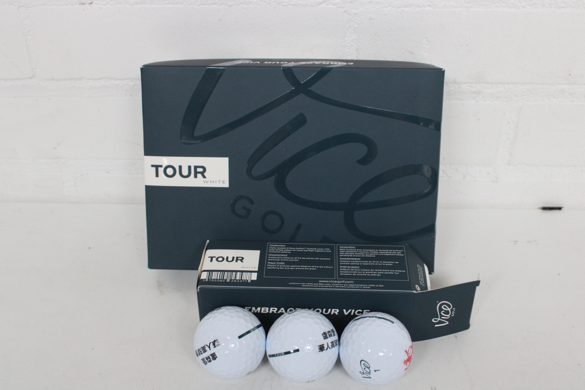 Vice Golf Tour White golfballen – foto 2 – kavel bij GSD Auctions, Zoeterwoude