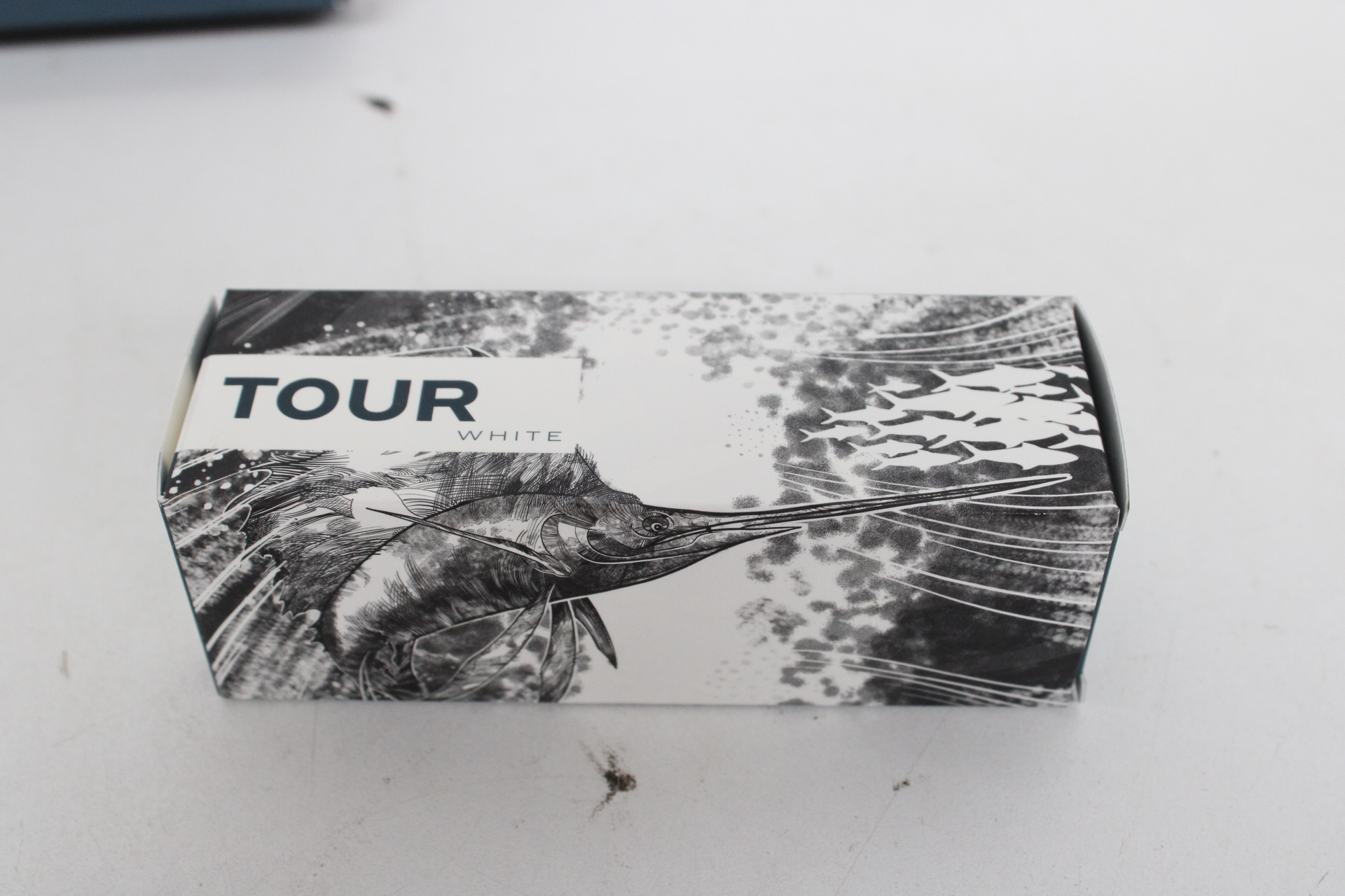 Vice Golf Tour White golfballen – foto 5 – kavel bij GSD Auctions, Zoeterwoude