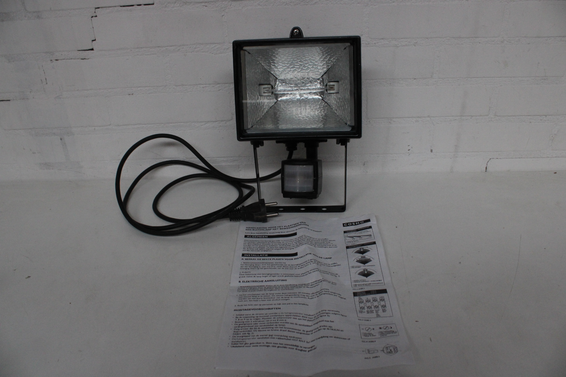 Buitenlamp met bewegingssensor COSMO – foto 2 – kavel bij GSD Auctions, Zoeterwoude