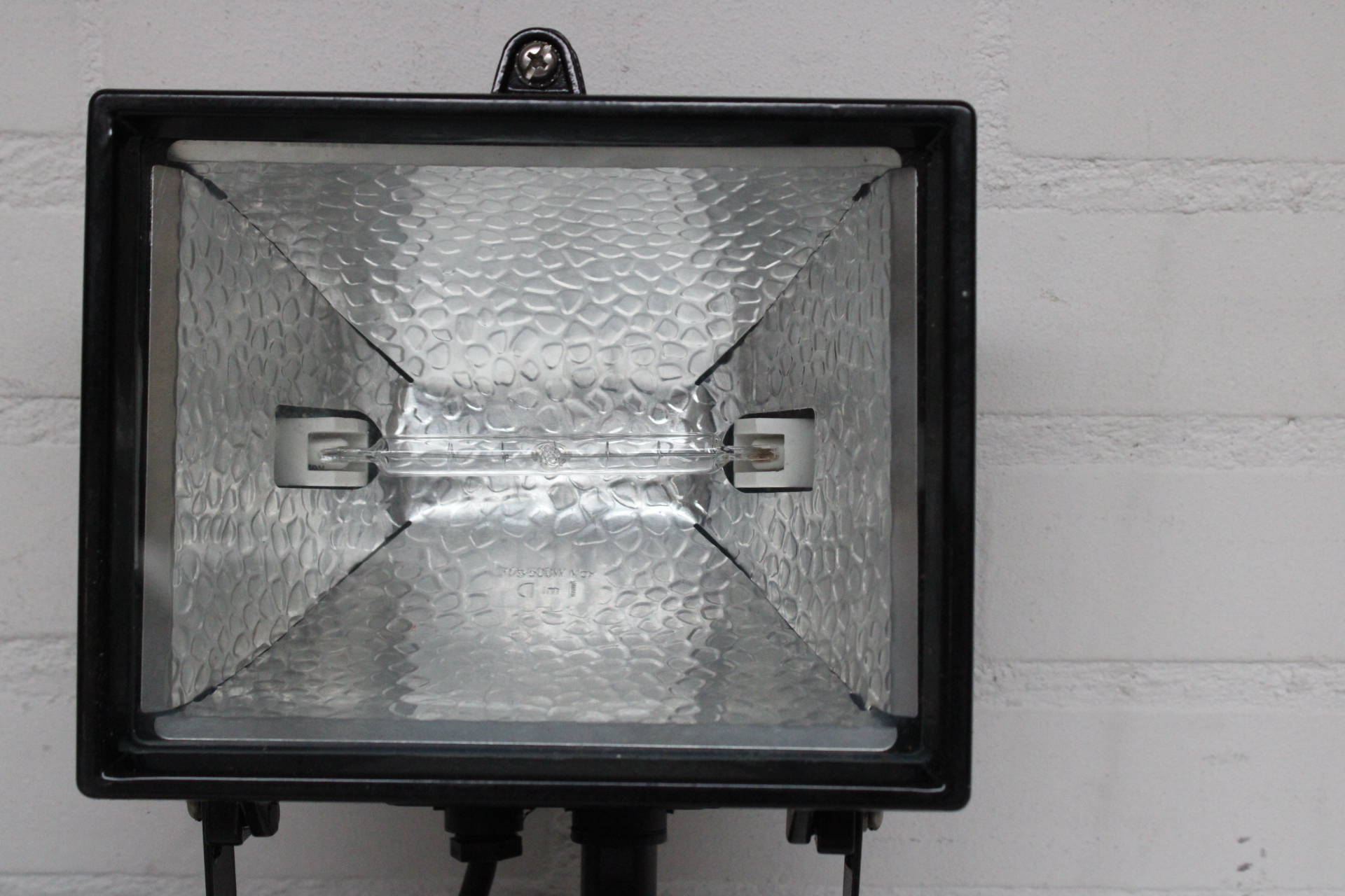 Buitenlamp met bewegingssensor COSMO – foto 7 – kavel bij GSD Auctions, Zoeterwoude