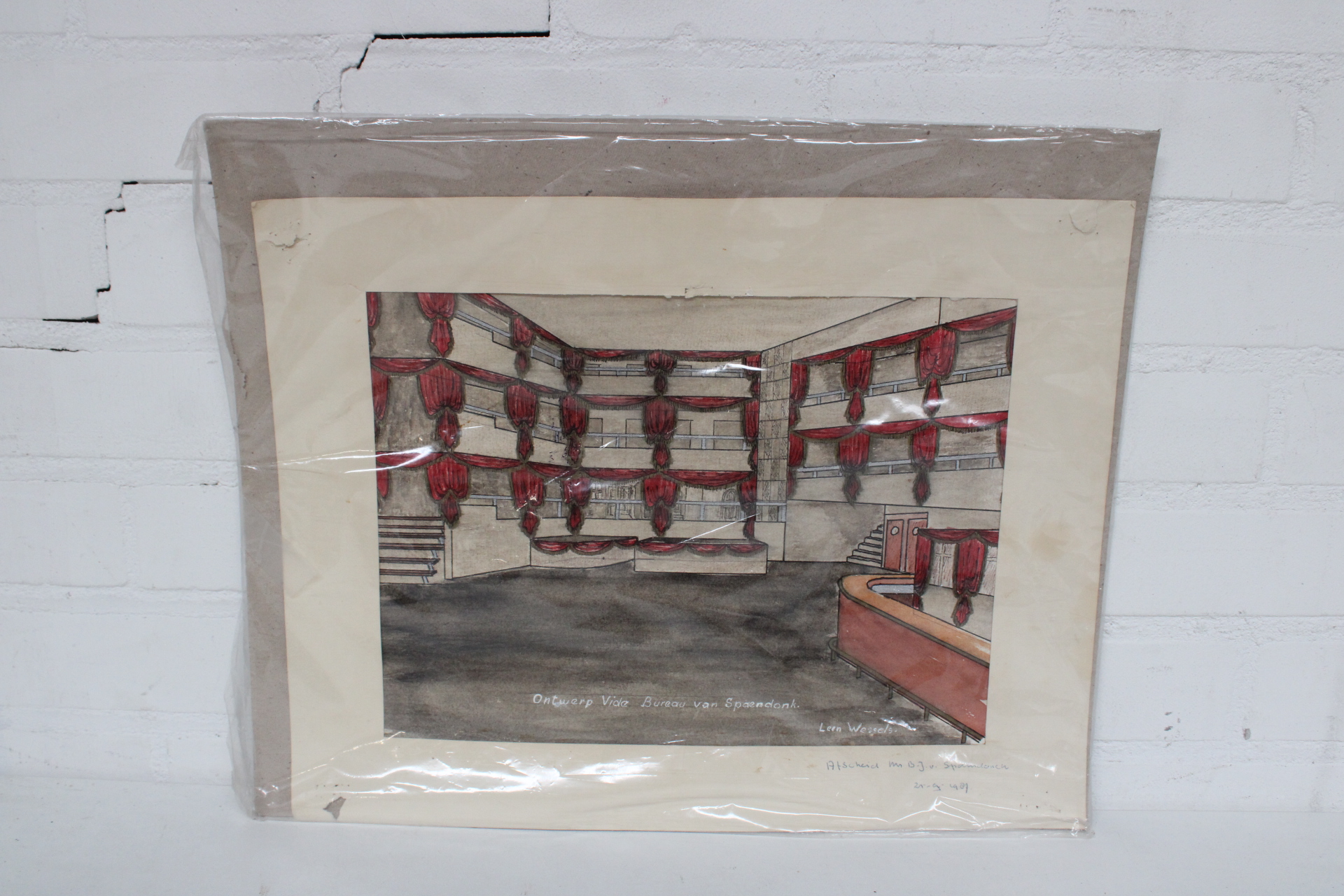 Tekening Interieur met Rode Gordijnen door Leen Weegels – foto 2 – kavel bij GSD Auctions, Zoeterwoude