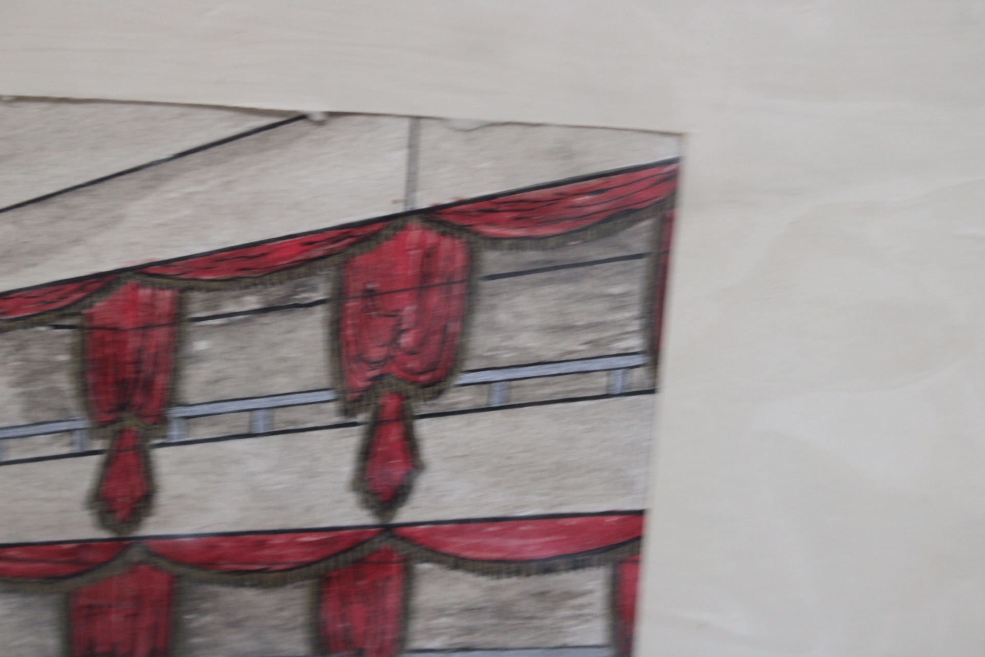 Tekening Interieur met Rode Gordijnen door Leen Weegels – foto 9 – kavel bij GSD Auctions, Zoeterwoude